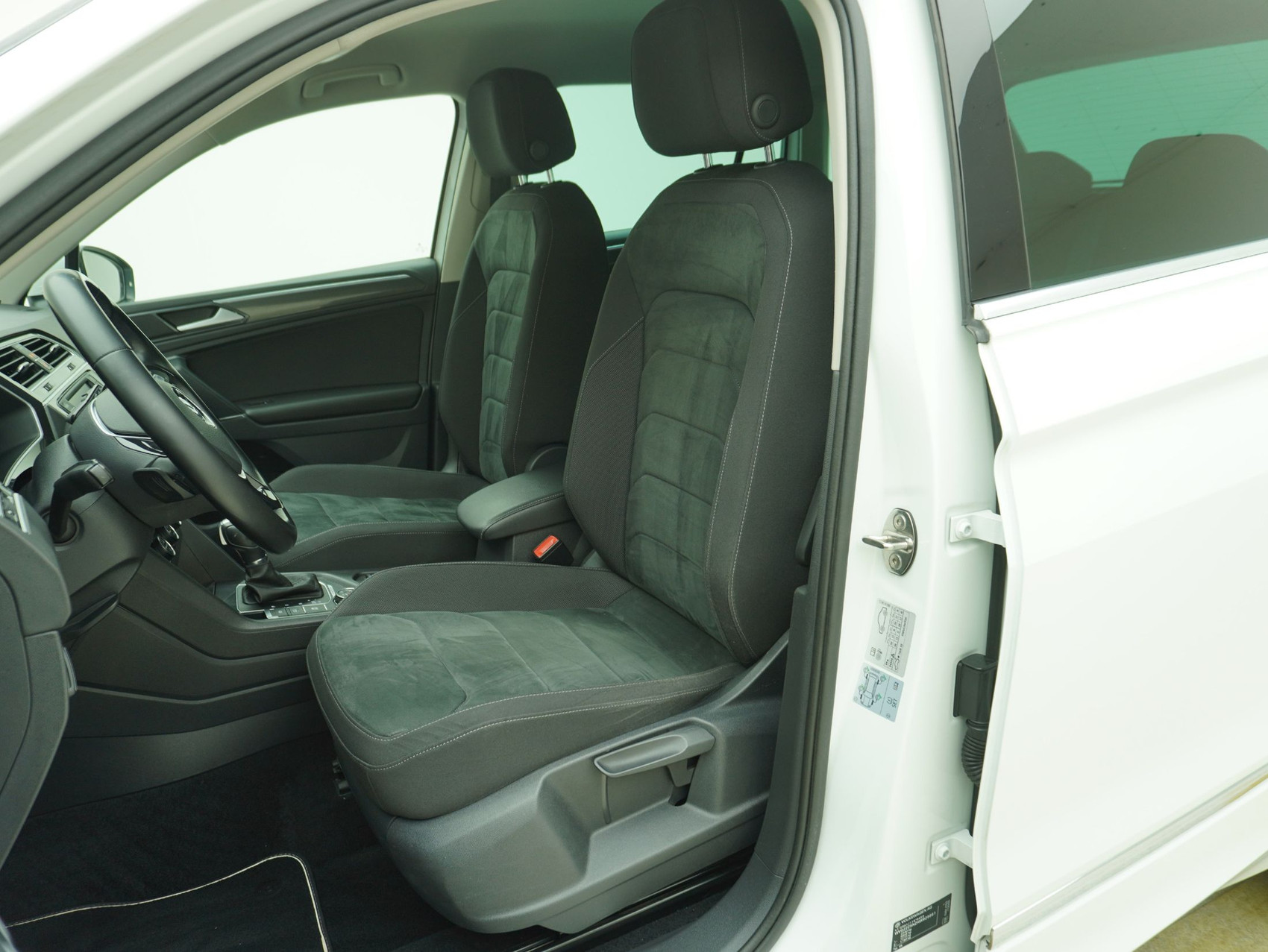 VW Tiguan 2.0 TDI DSG R-Line 4Motion