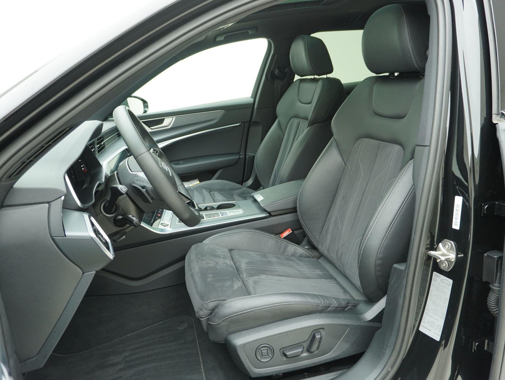 AUDI A6 Avant 45 TFSI S Line quattro S-Tronic **Audi Werksgarantie bis 03/2030**