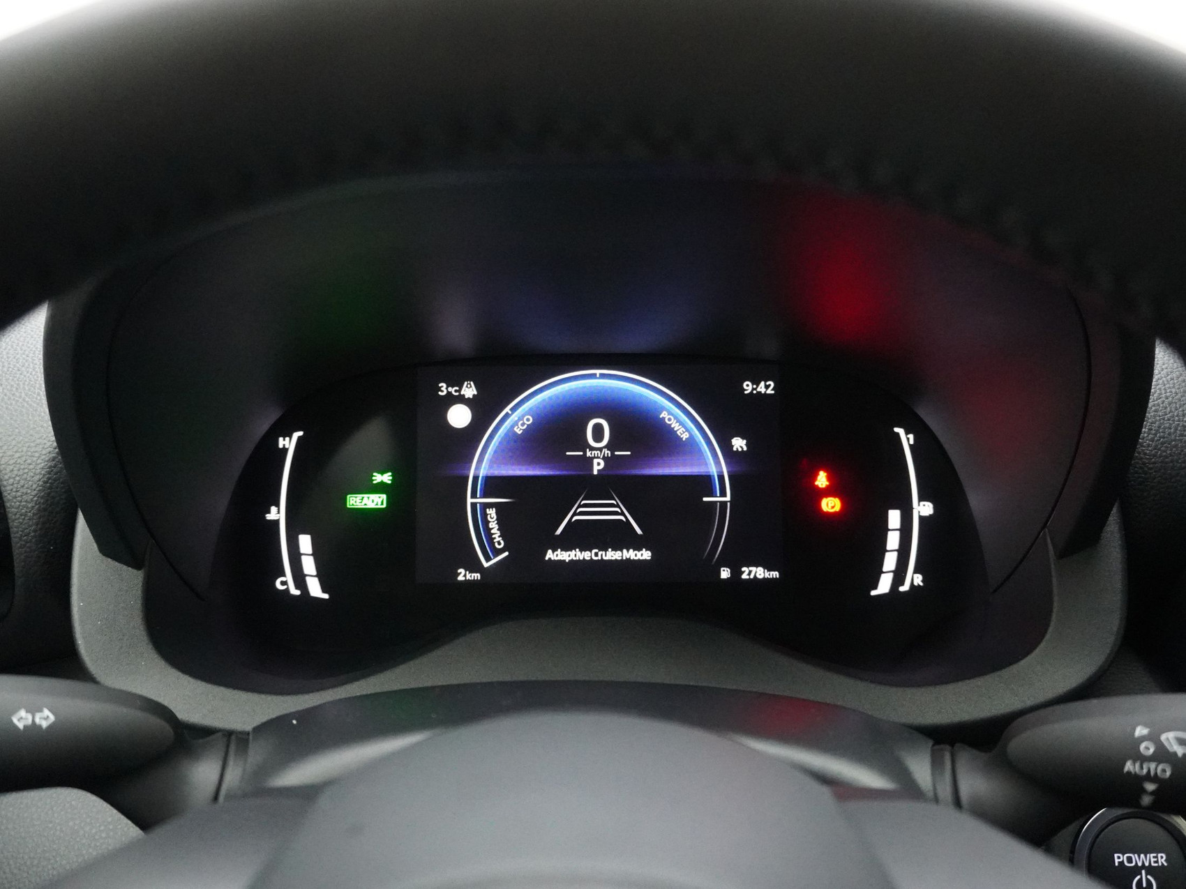 TOYOTA Yaris Cross 1.5 VVT-i HSD Trend AWD-i ** 4×4 ** inkl. 8-Fachbereifung **