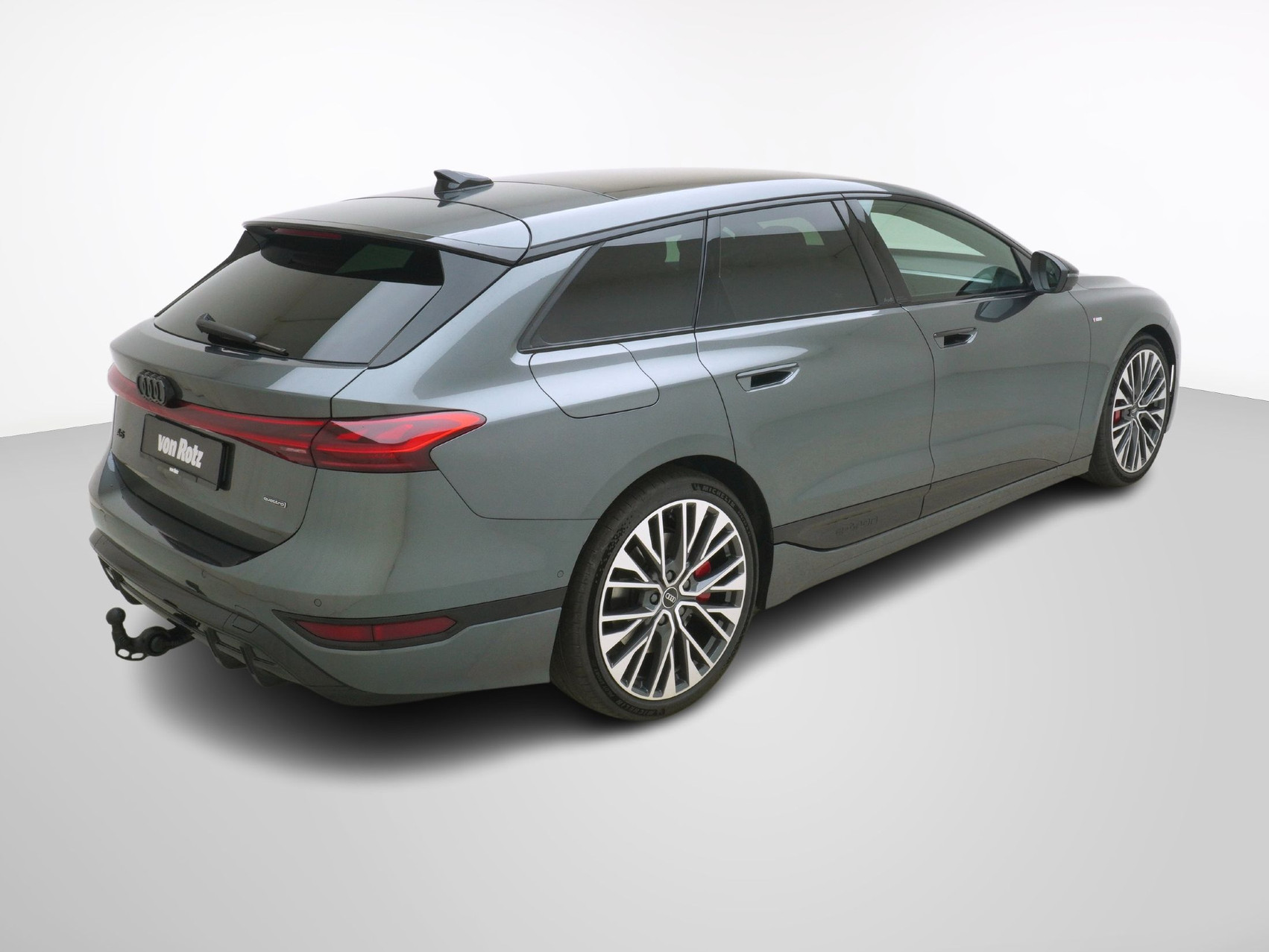 AUDI A6 e-tron Avant quattro S line