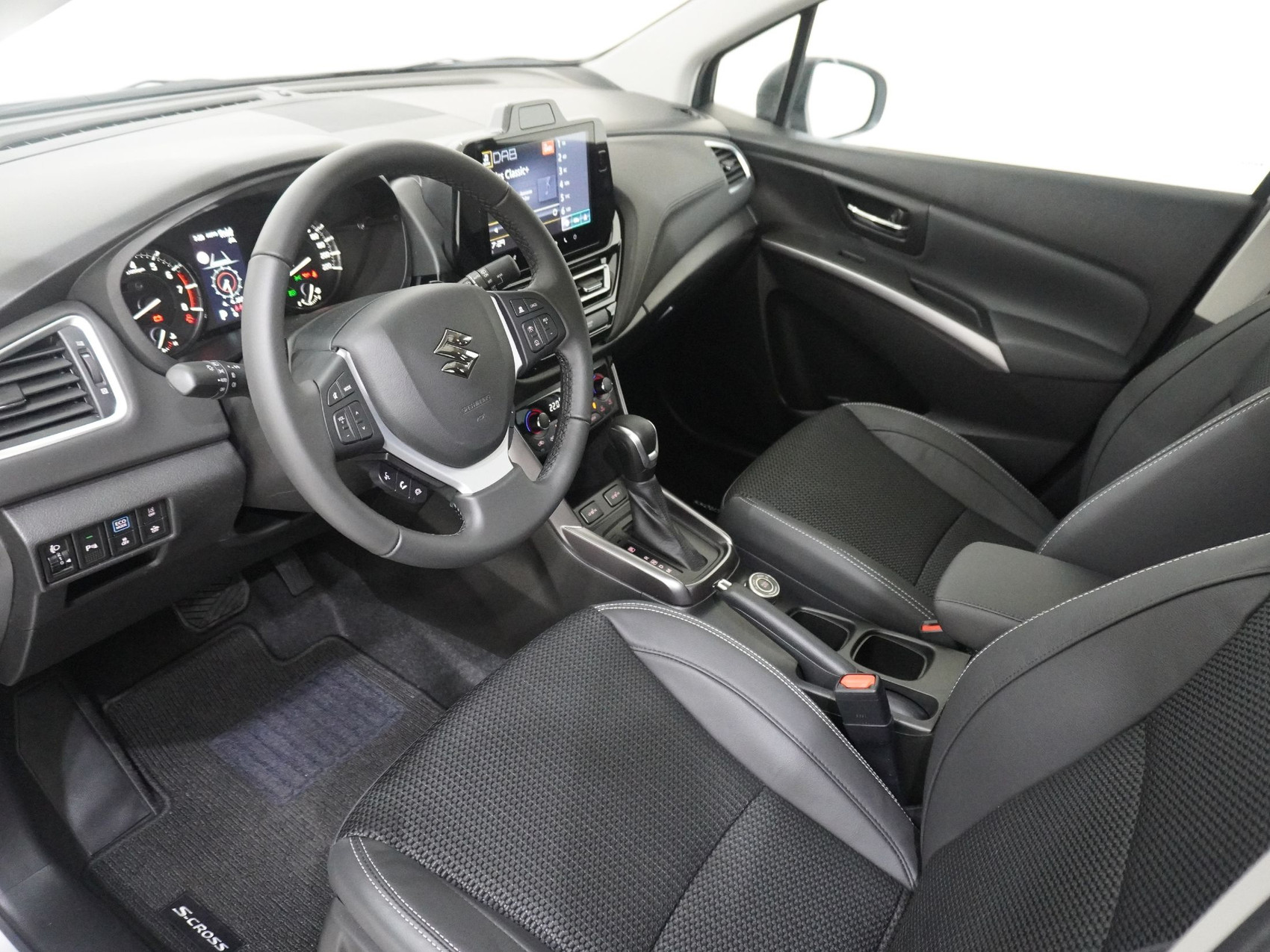 SUZUKI S-Cross 1.5 Compact Top Hybrid 4×4