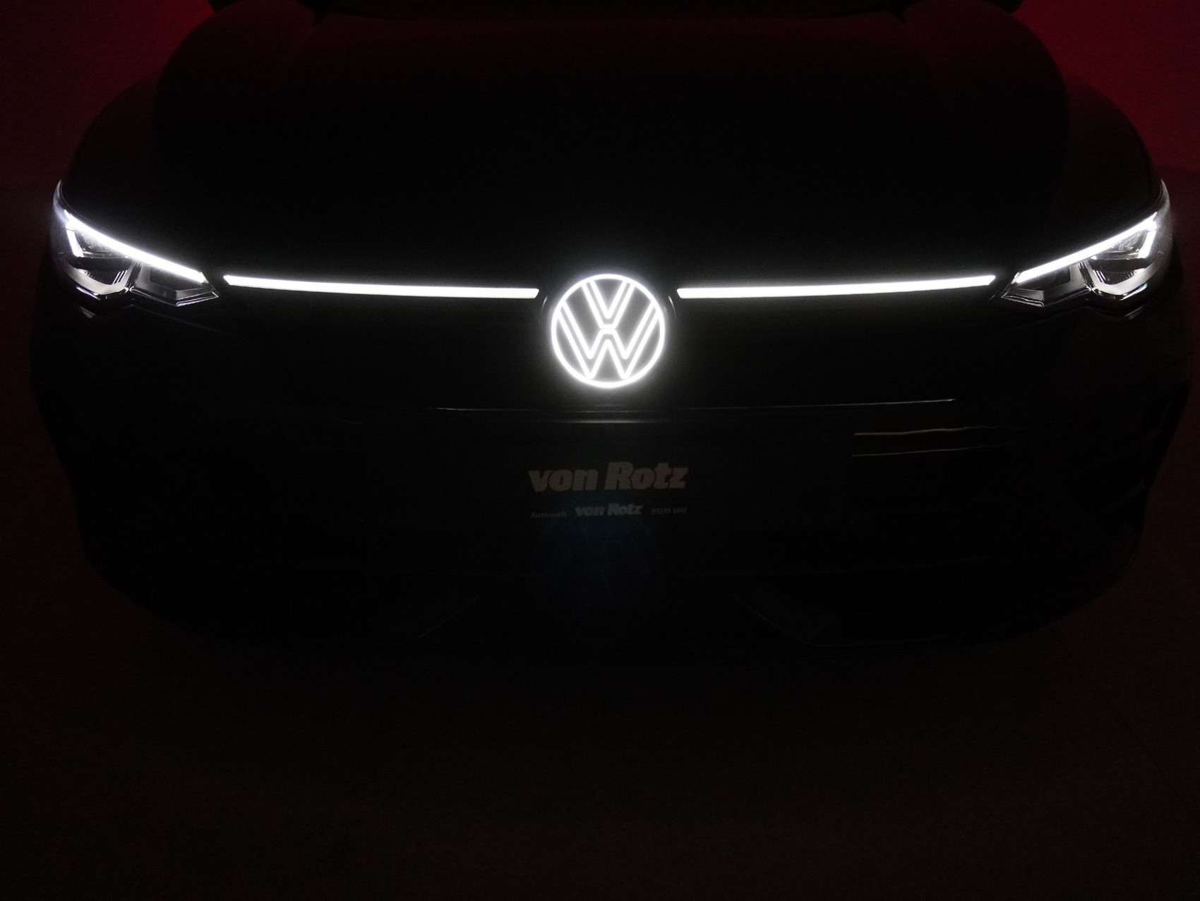 VW Golf 8.5 2.0 TSI DSG R Black Edition 4Motion (2025)