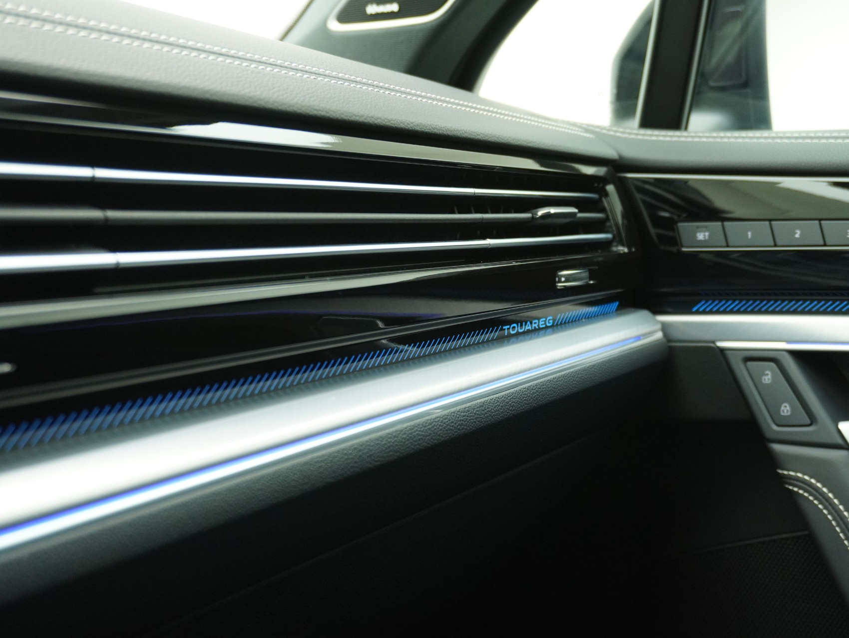 VW Touareg 3.0 TDI R-Line Black Style 4Motion