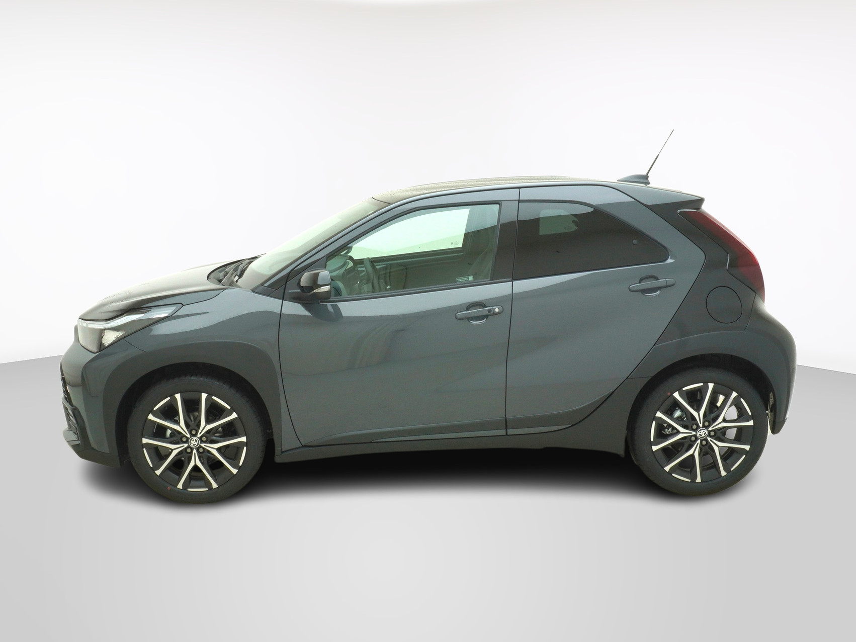 TOYOTA Aygo X 1.5 VVT-i HSD GR Sport