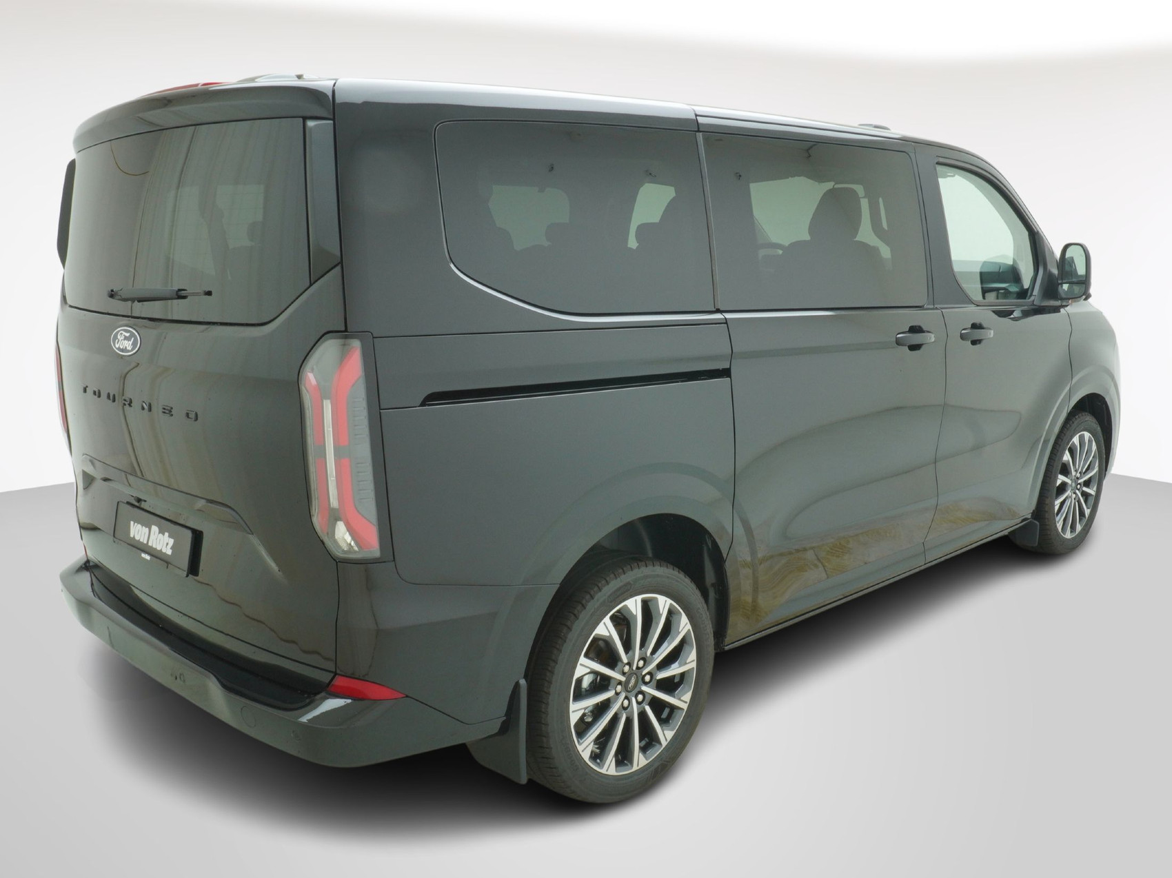 FORD Tourneo Custom 320 L1 2.0 TDCI 4×4 Titanium X