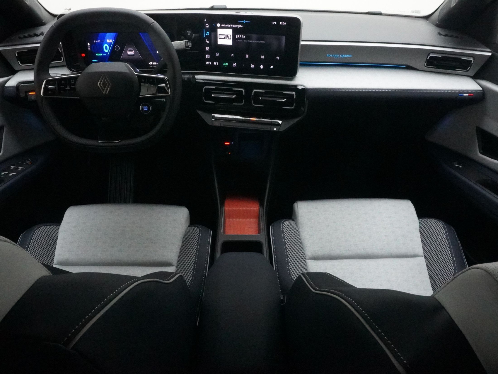 RENAULT R5 E-Tech Comfort Range Roland Garros