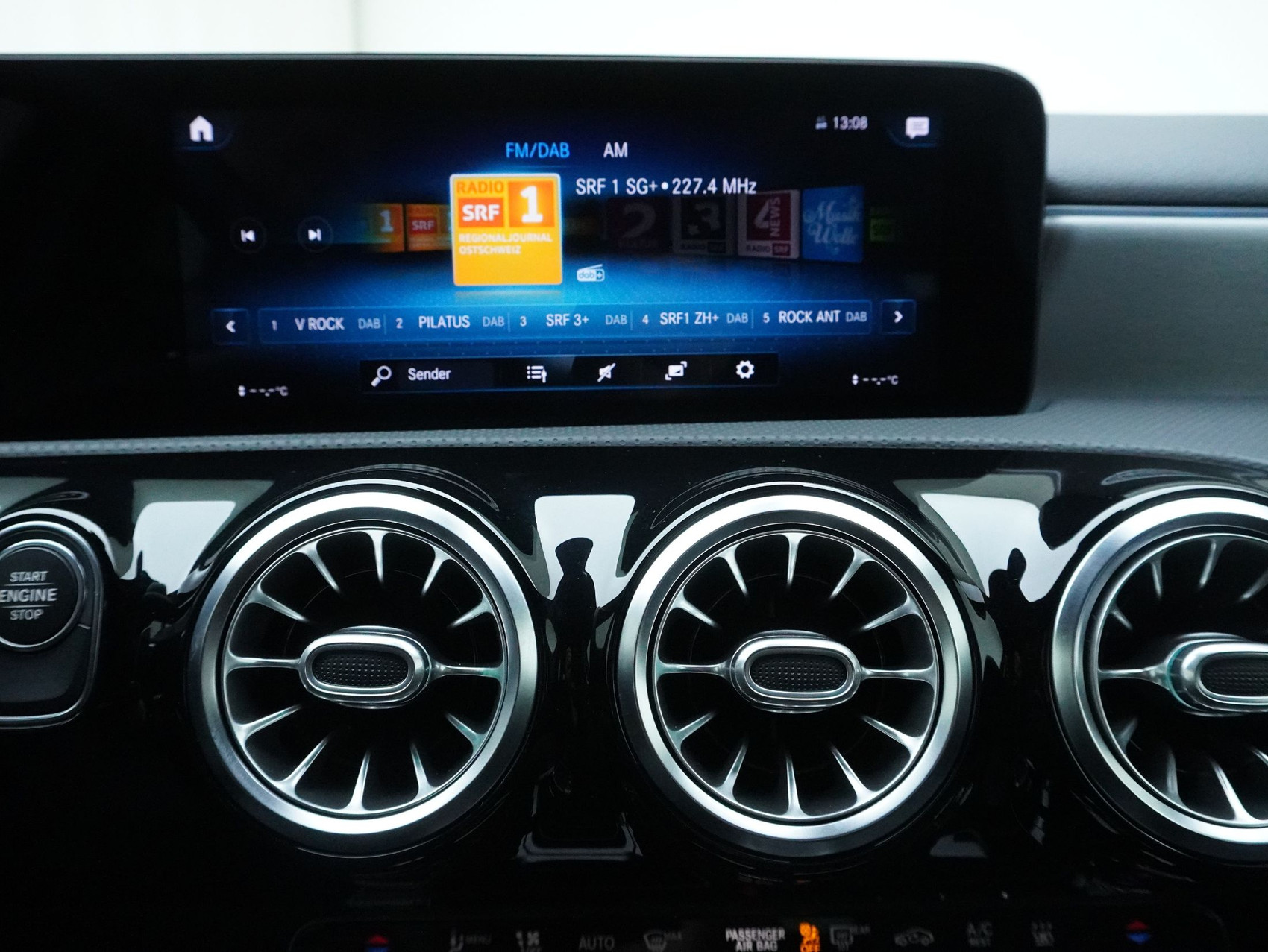 MERCEDES-BENZ A-Klasse A 250 e AMG Line