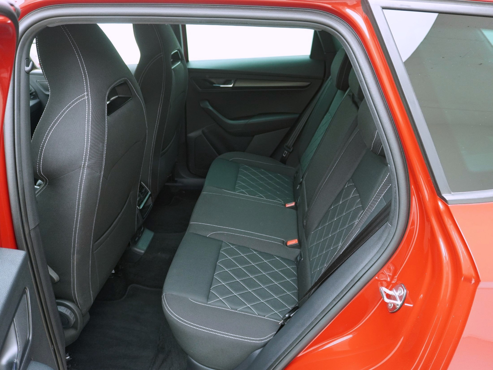 SKODA Karoq 2.0 TSI DSG Sport Line 4×4