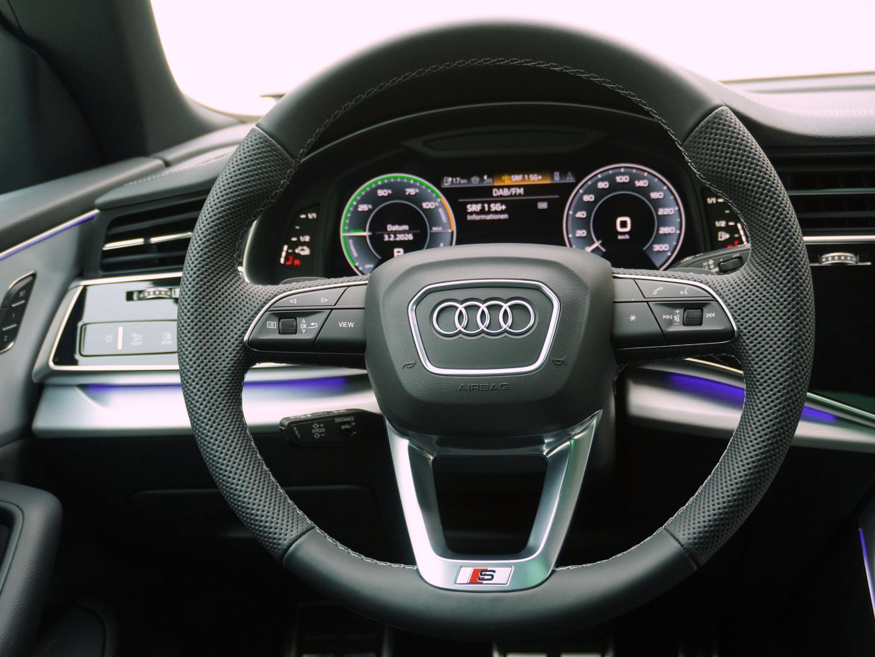 AUDI Q8 SUV 55 TFSI e S line quattro T-Tronic **Audi Werksgarantie bis 06/2030**