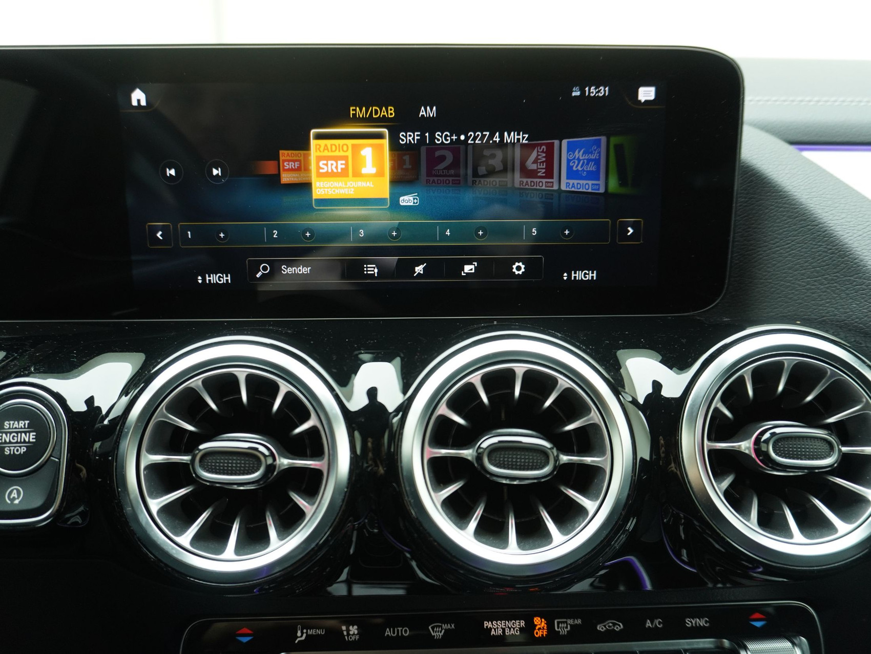 MERCEDES-BENZ B-Klasse B 250 AMG Line 4matic