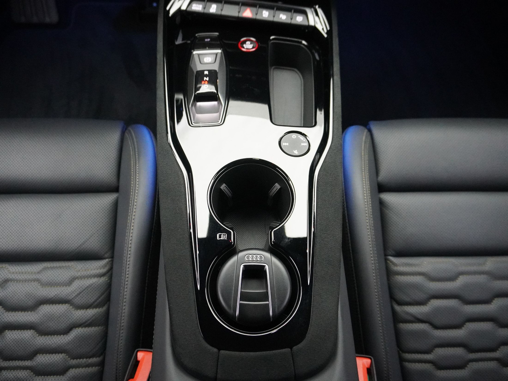 AUDI e-tron GT RS quattro performance ** Audi Werksgarantie bi s 07/2029**