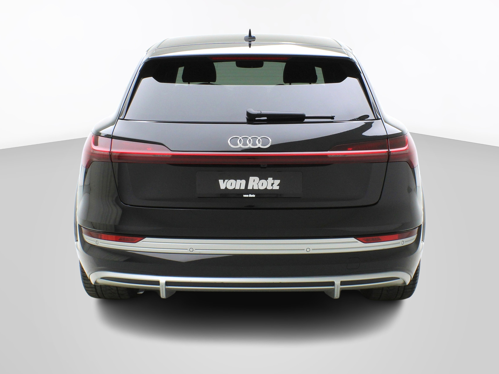 AUDI e-tron S quattro