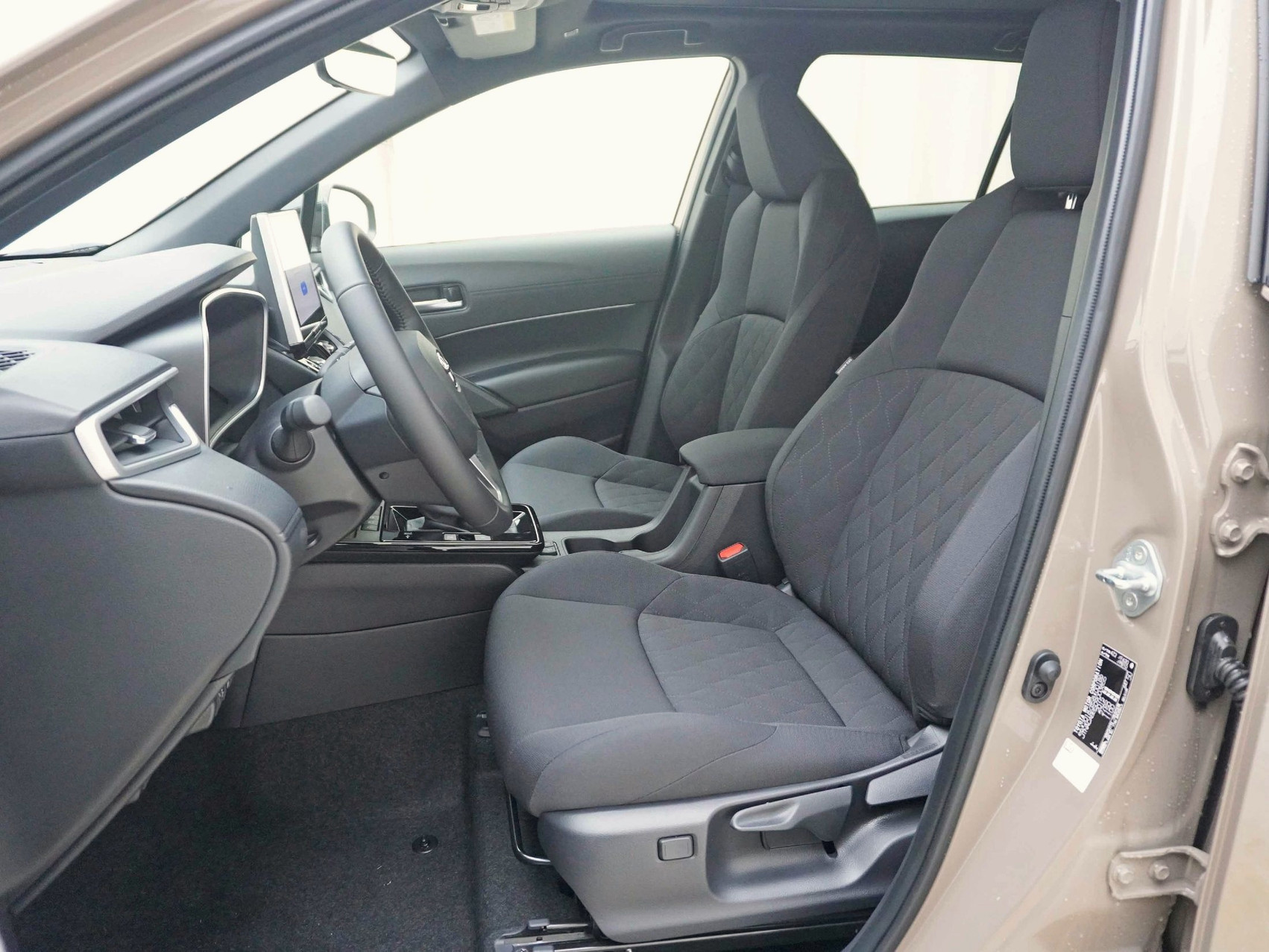 TOYOTA Corolla Cross 2.0 HSD Trend AWD-i ** mit Panorama-Glasdach **