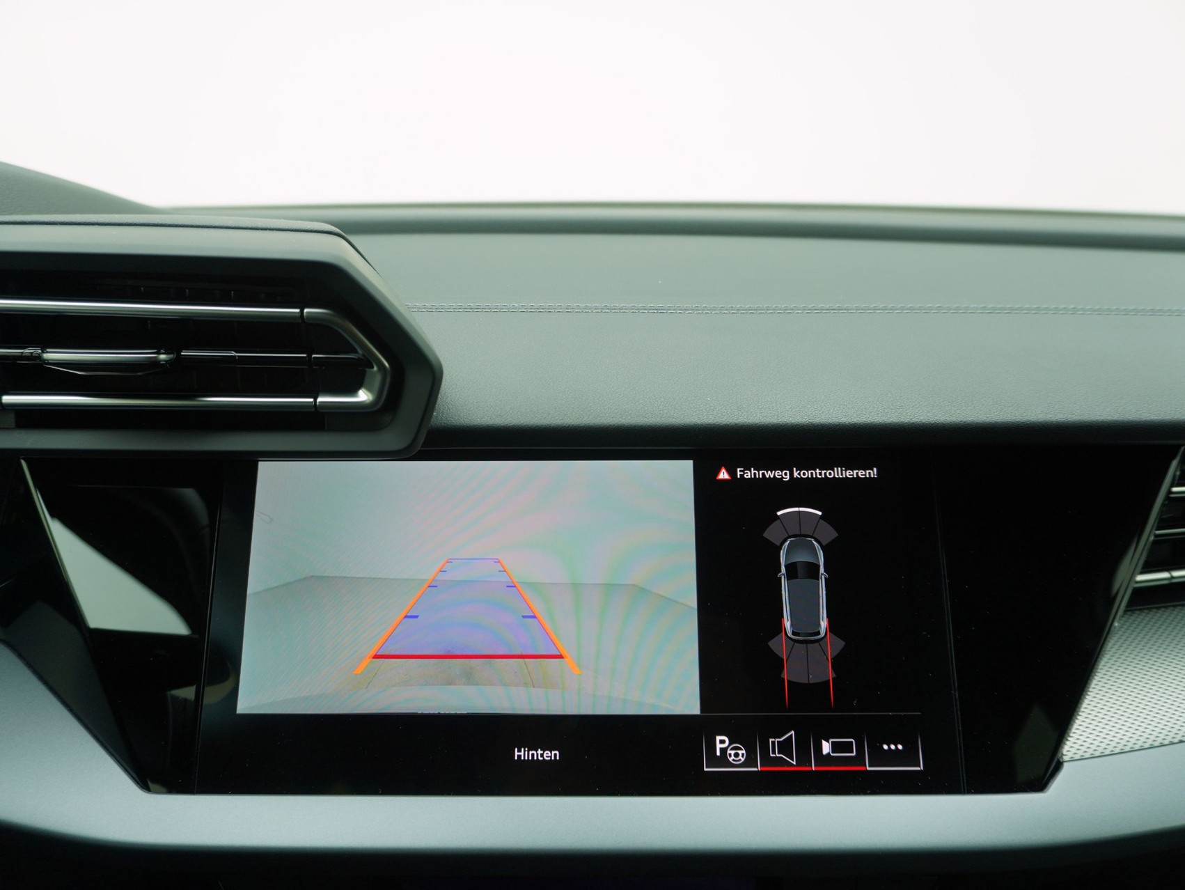 AUDI A3 Sportback 40 TFSI e S line S-Tronic **Audi Werksgarantie bis 05/2030**