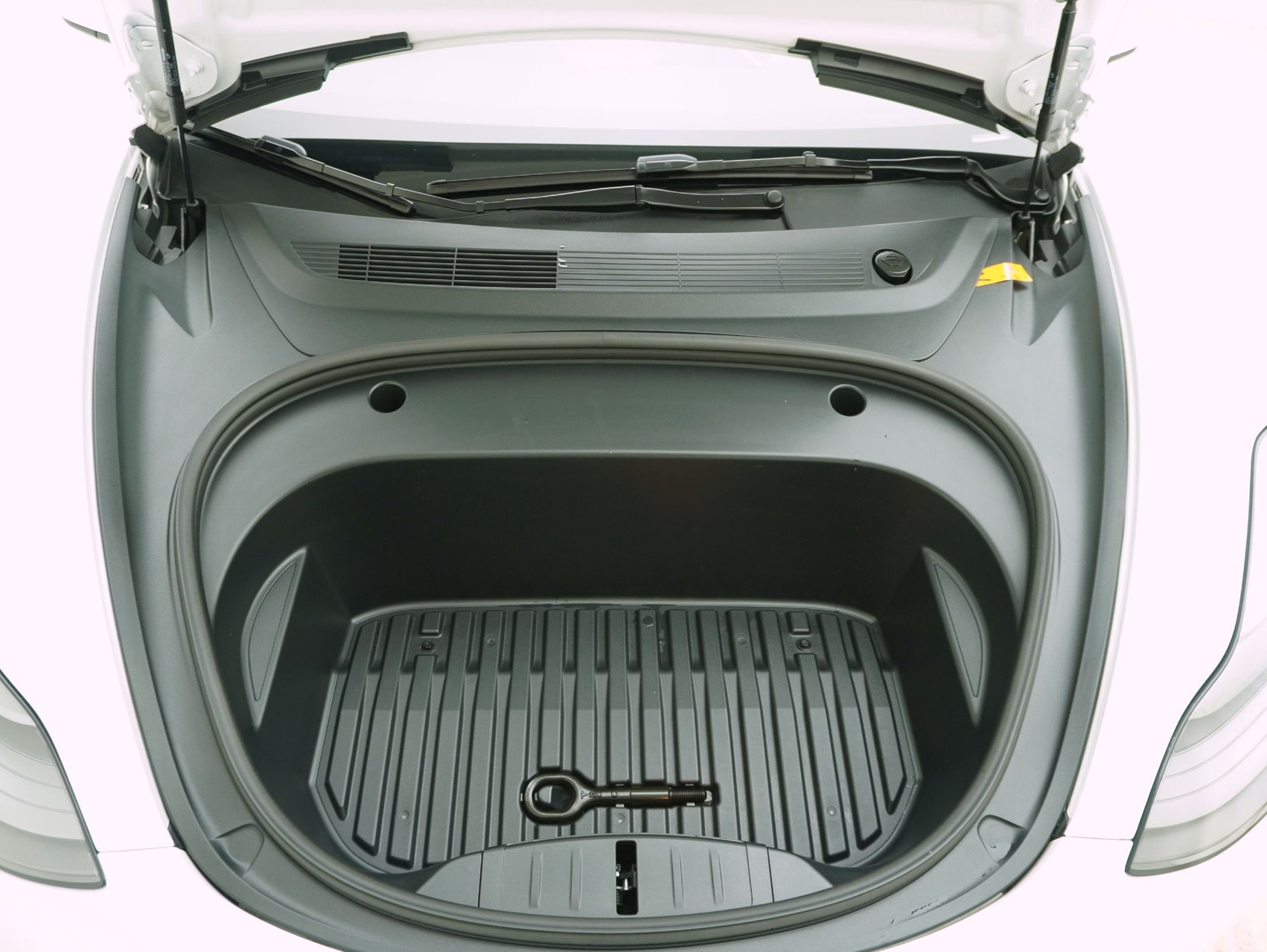 TESLA Model 3 Standart Range Plus RWD