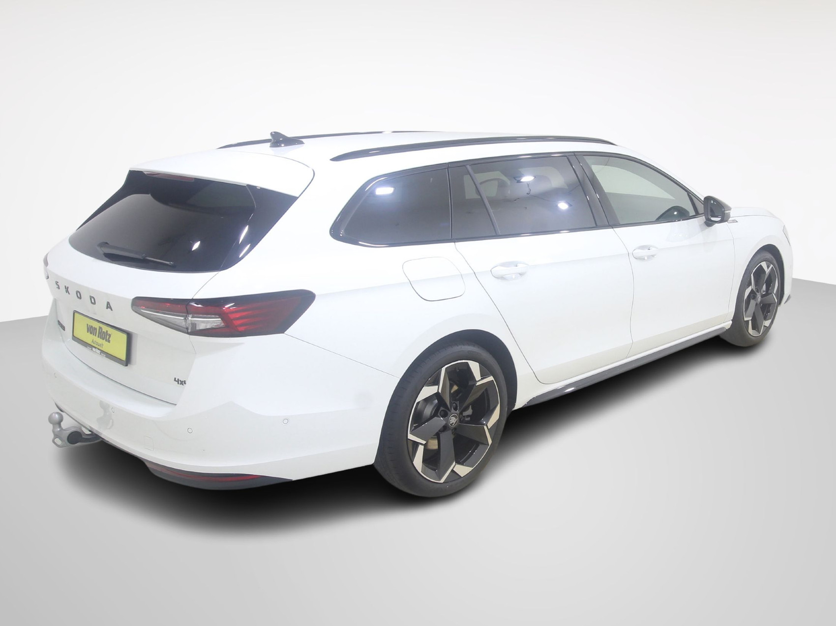 SKODA Superb 2.0 TSI Sportline 4×4 DSG