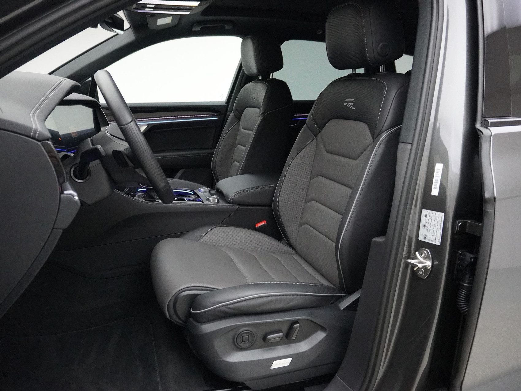 VW Touareg 3.0 TDI R-Line Black Style 4Motion **Anhängerkupplung + Standheizung**