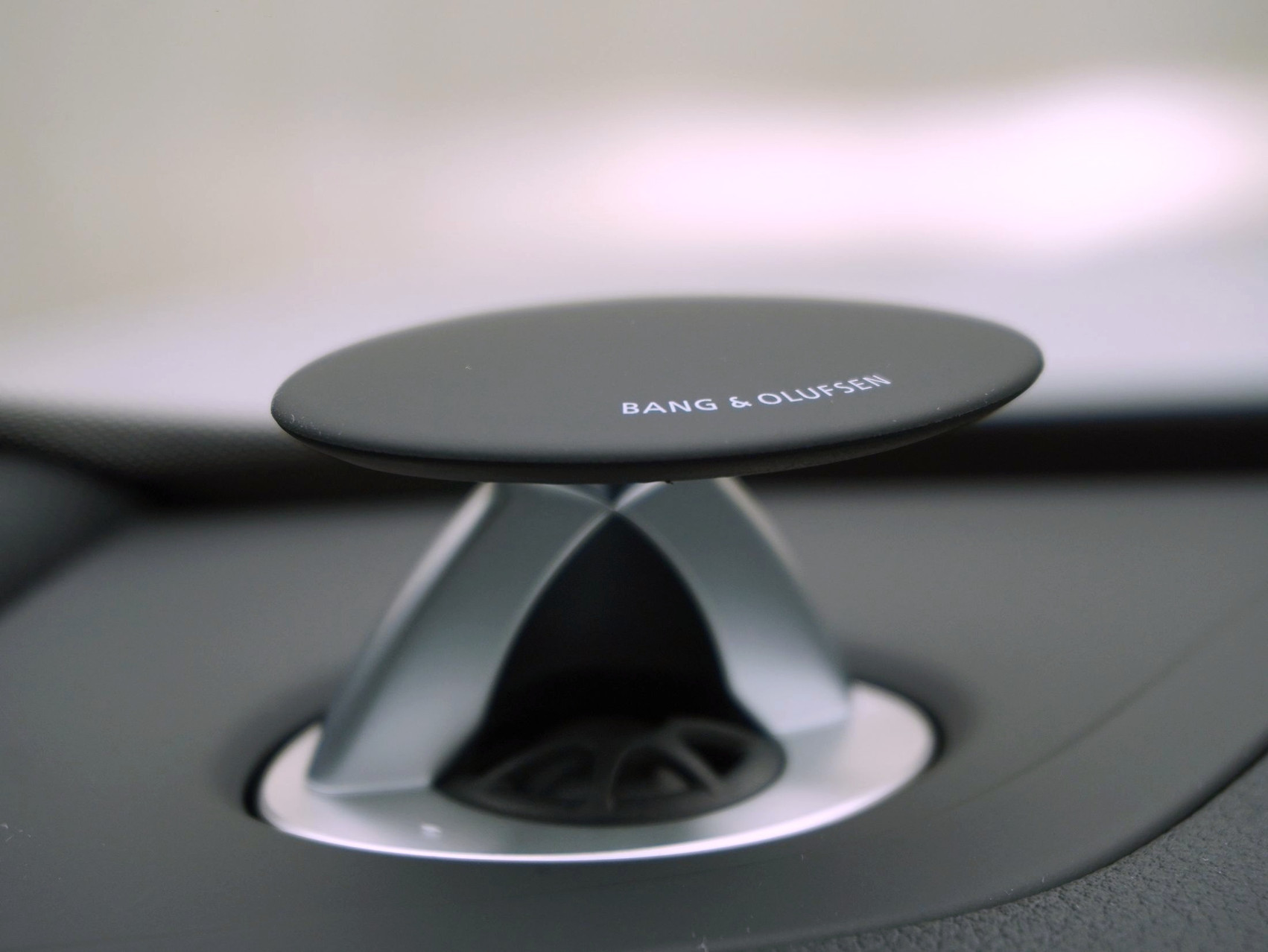 AUDI Q8 SUV 55 TFSI e S line quattro T-Tronic **Audi Werksgarantie bis 06/2030**