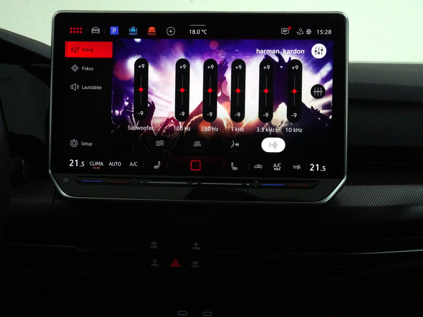 VW Golf VIII 2.0 TSI R-Line DSG 4Motion