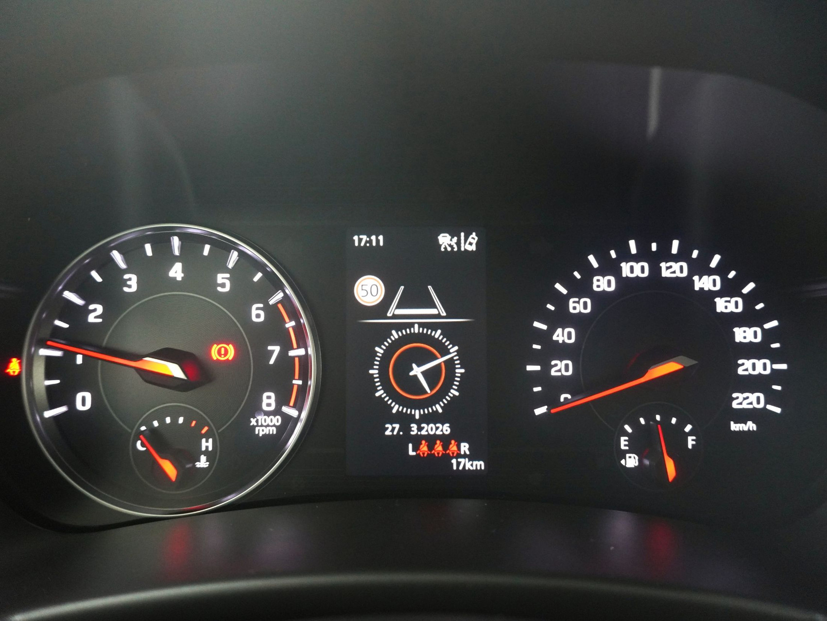 SUZUKI Swift 1.2 Sakura Top Hybrid 4×4