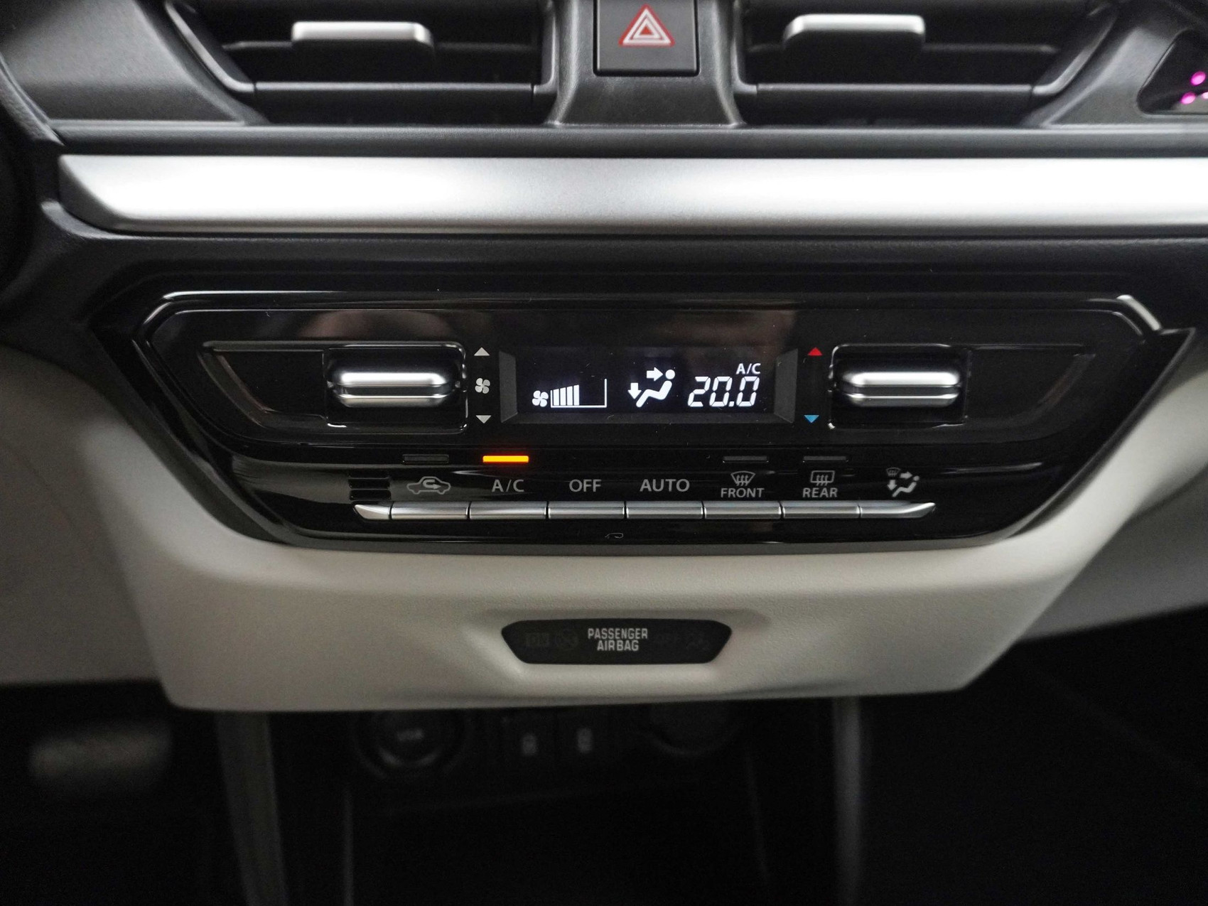 SUZUKI Swift 1.2 1st Edition Top Hybrid