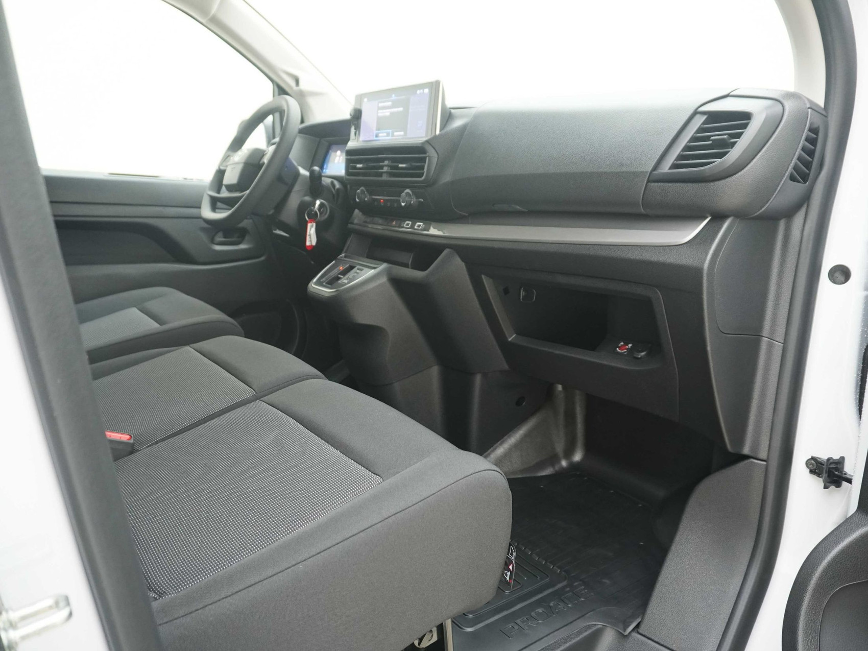 TOYOTA Proace PROACE Van L1 2.2 D Advanced ** mit Heckklappe **