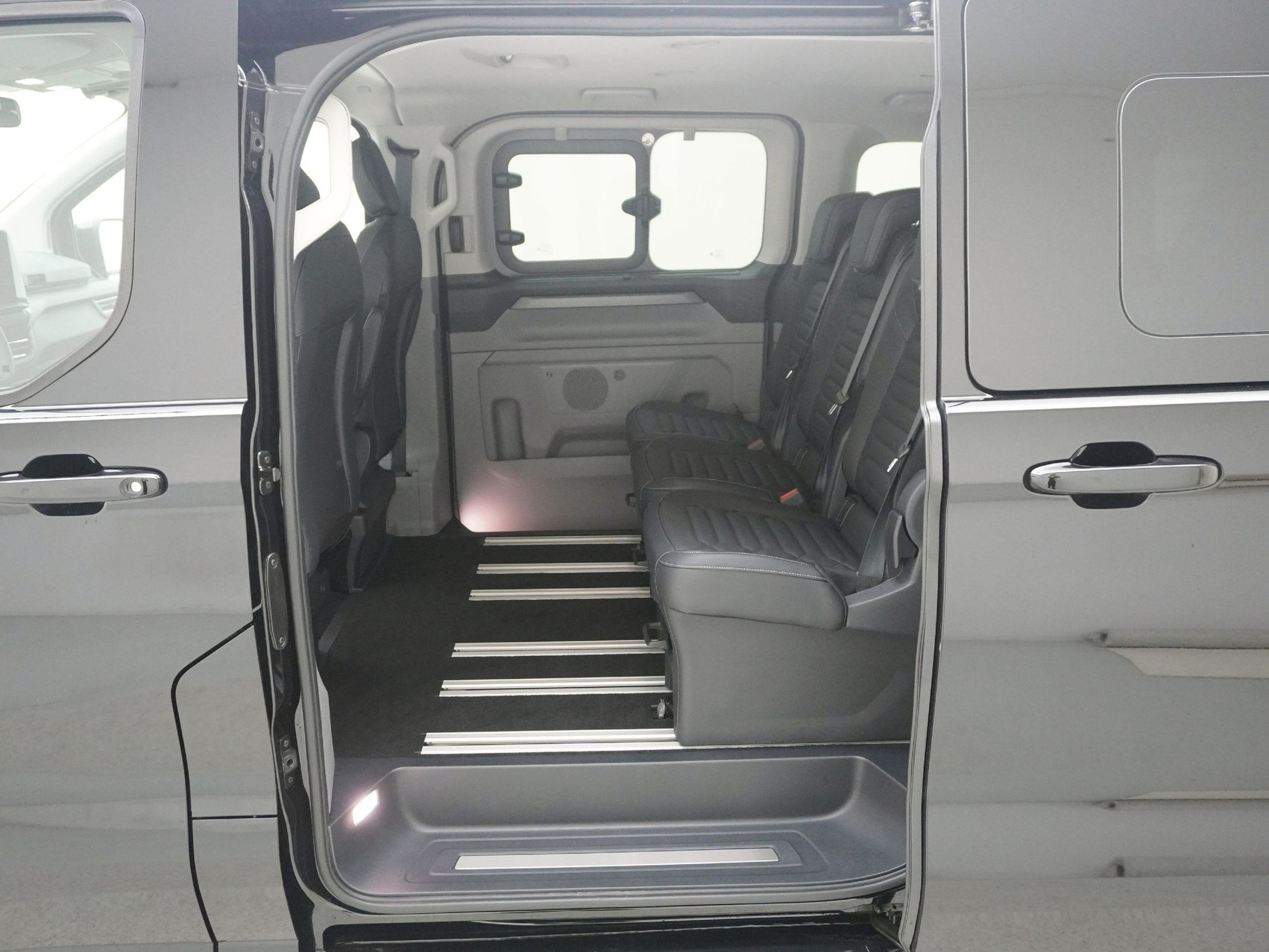 FORD Tourneo Custom 320 L2 2.0 TDCI Titanium X