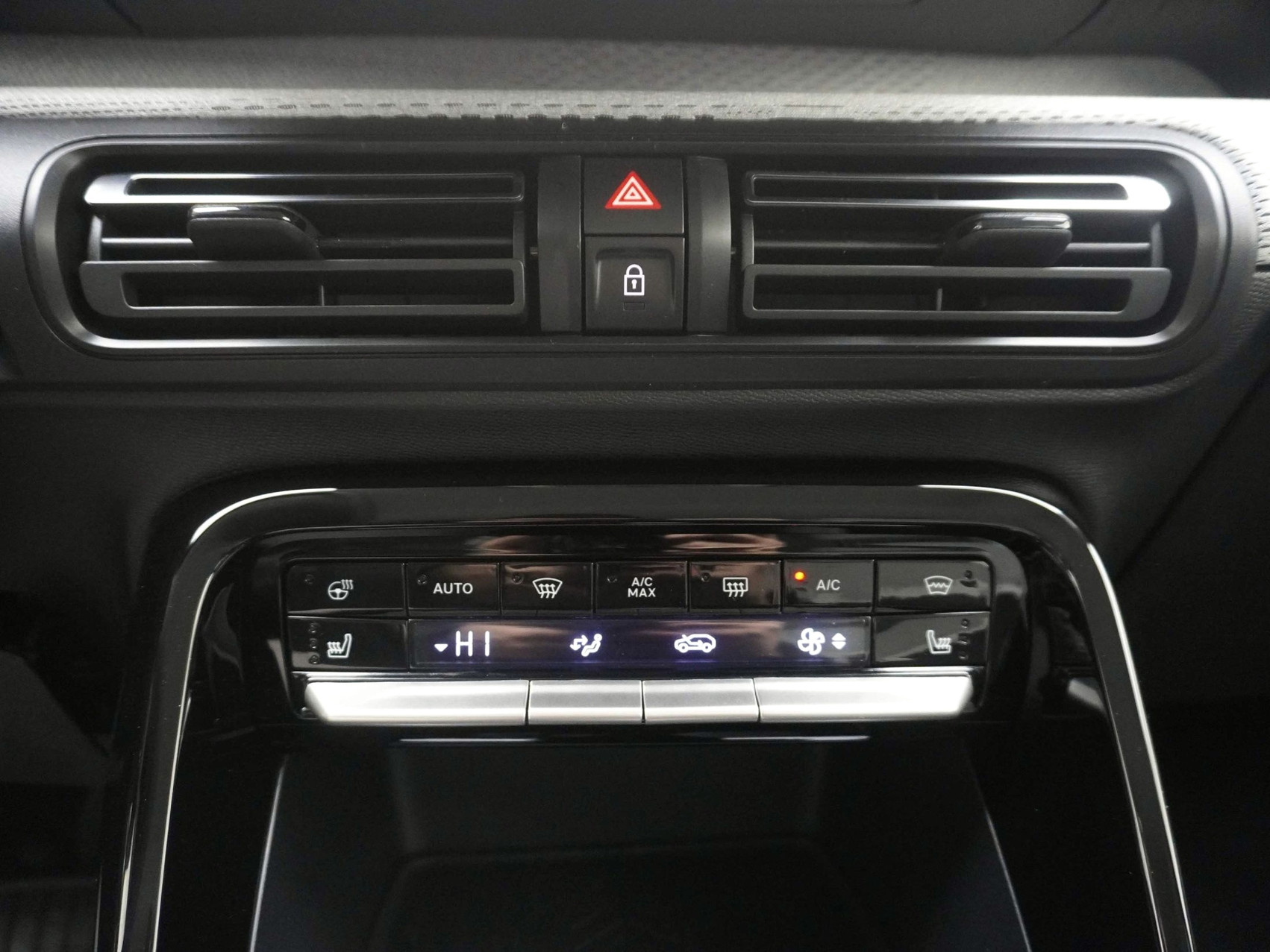 CITROËN C3 1.2 Hybrid Max