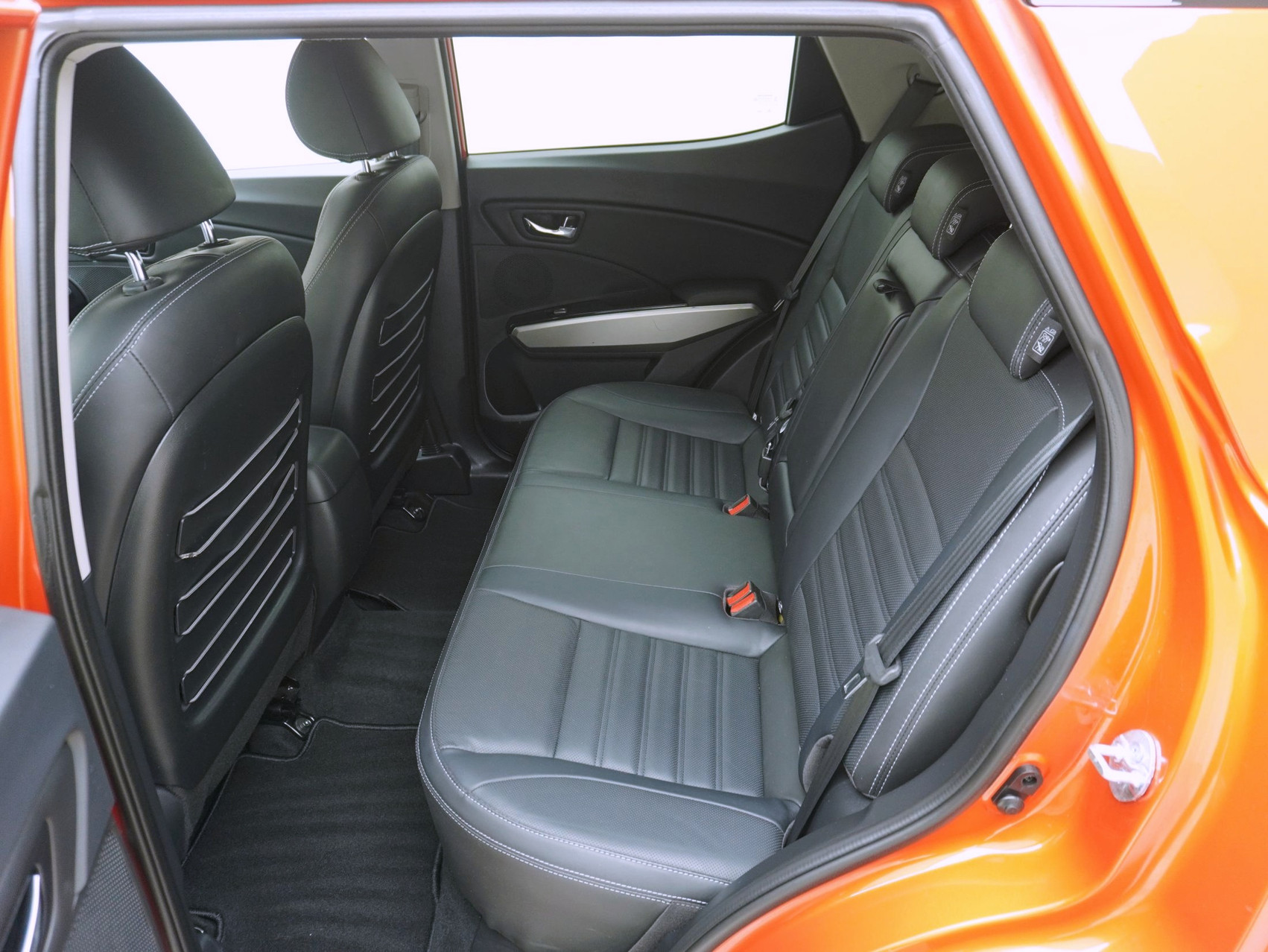 SSANGYONG Tivoli 1.6 e-XDi Sapphire 4WD