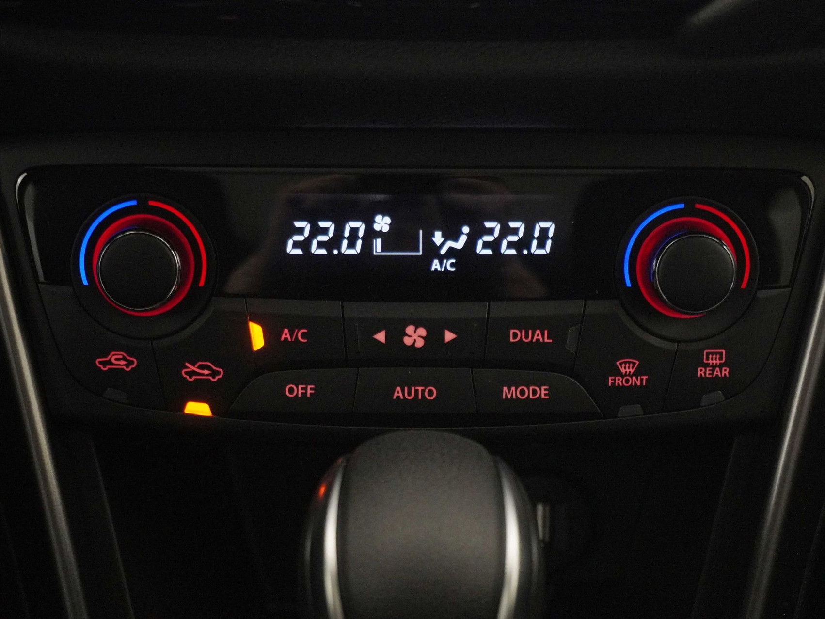 SUZUKI S-Cross 1.4 T Compact Top Hybrid 4×4