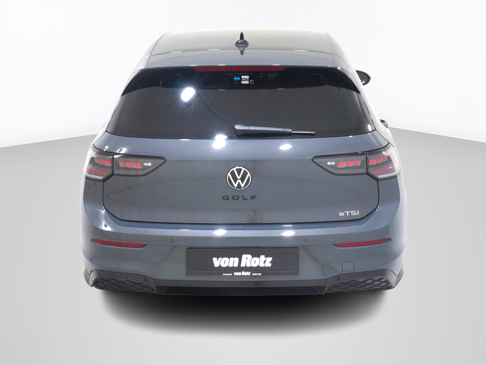 VW Golf VIII 1.5 eTSI R-Line DSG