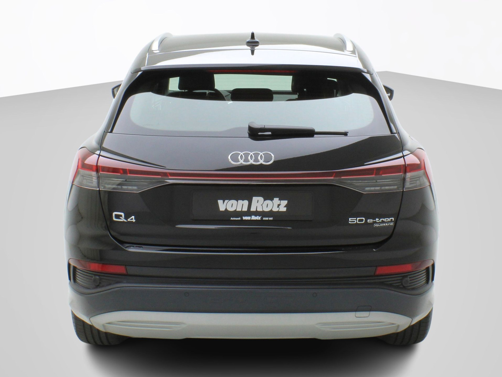 AUDI Q4 e-tron 50 quattro