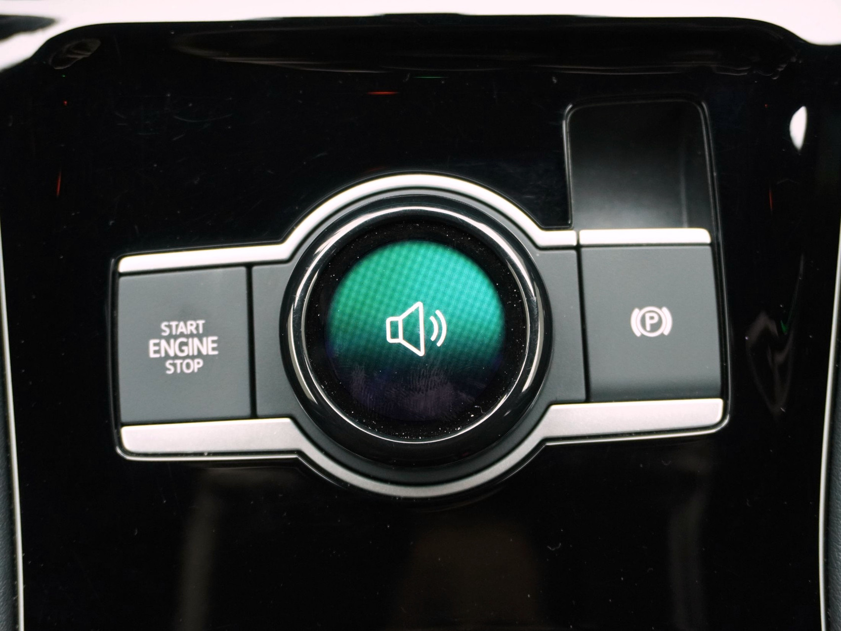 VW Tiguan 2.0 TSI DSG R-Line Black Style 4Motion (2025)