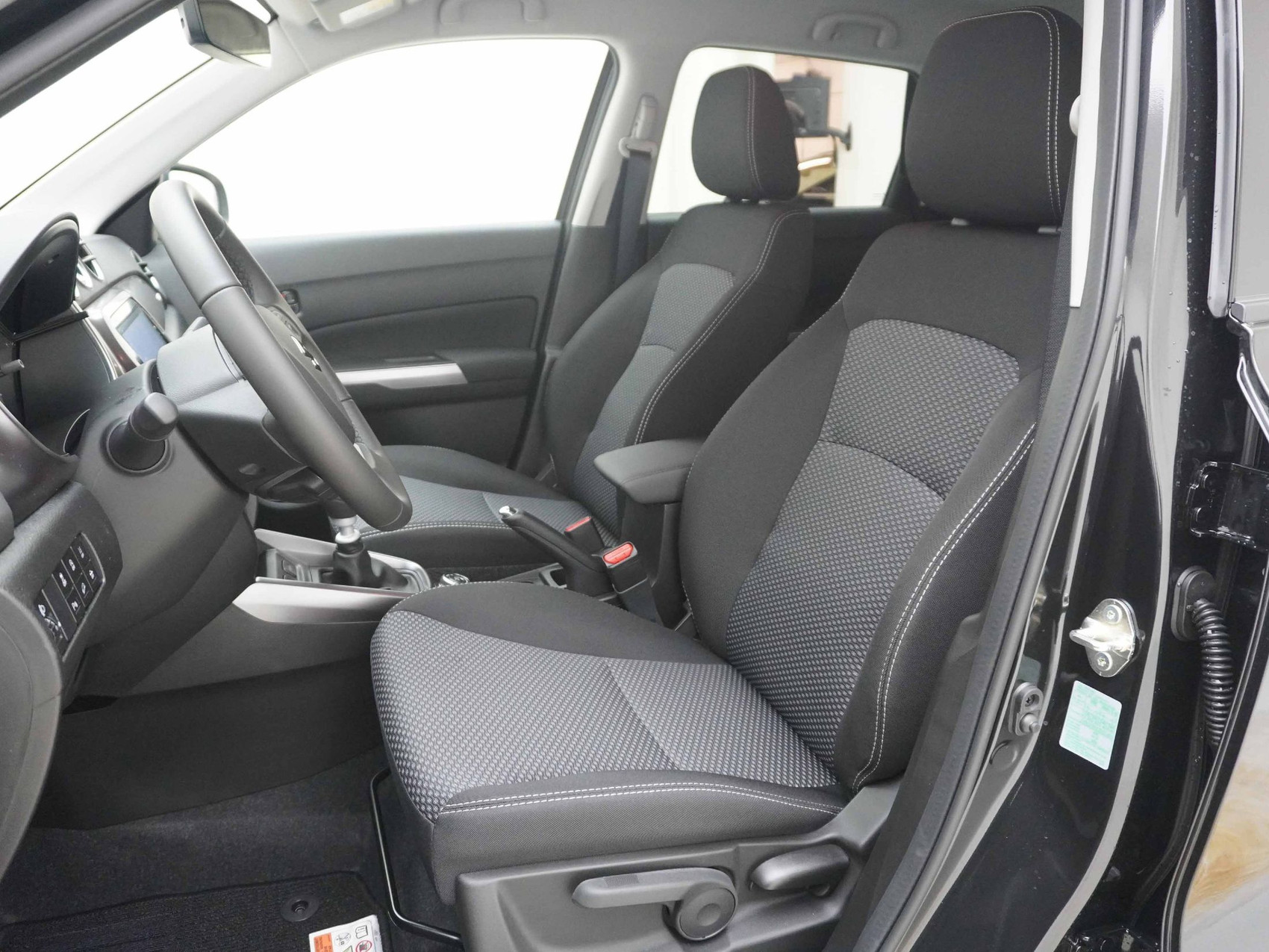 SUZUKI Vitara 1.4 T Compact+ Hybrid 4×4