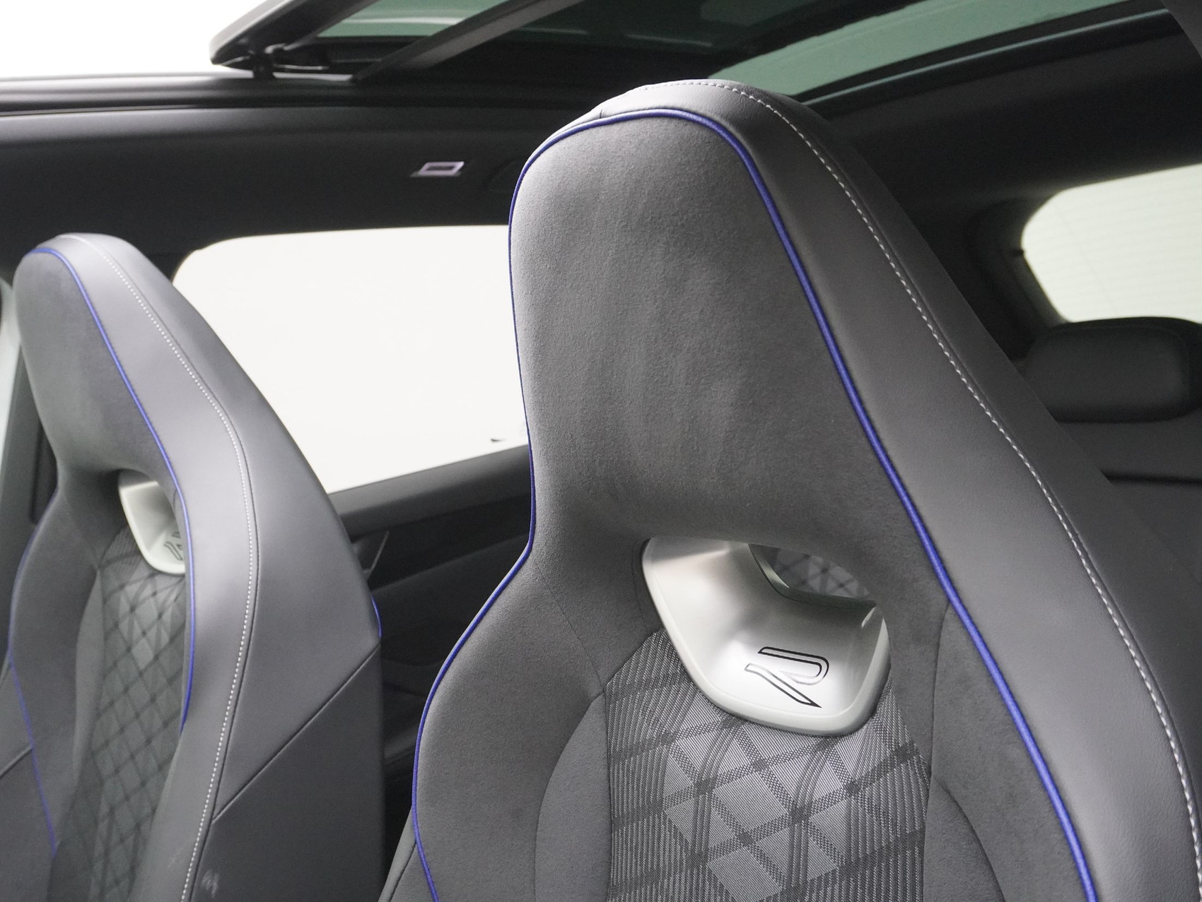 VW Tiguan 2.0 TSI DSG R-Line Black Style 4Motion (2025)