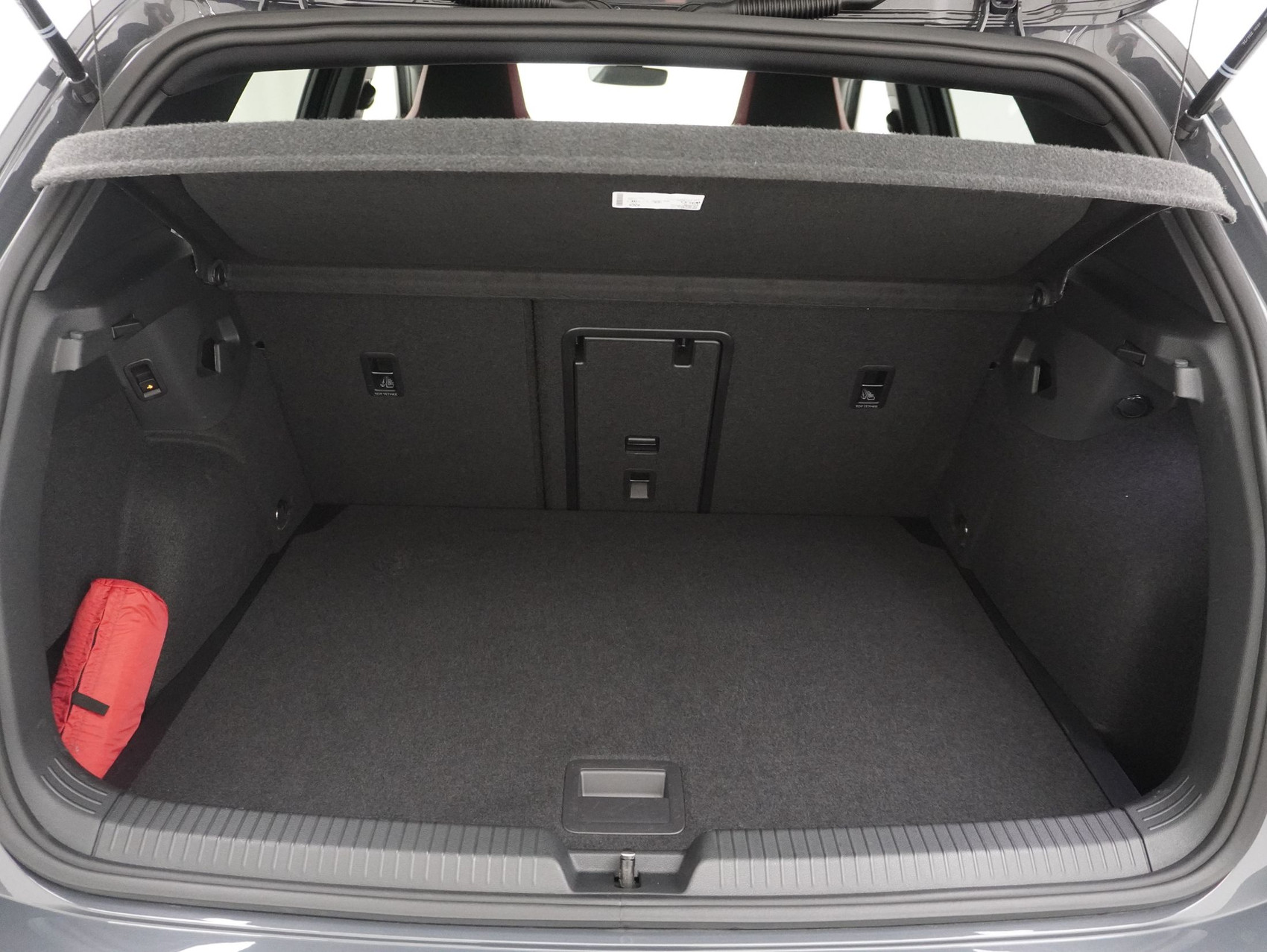 VW Golf 8.5 2.0 TSI DSG GTI Black Style (2025) ** Anhängerkupplung / Harman/Kardon / Panoramadach**