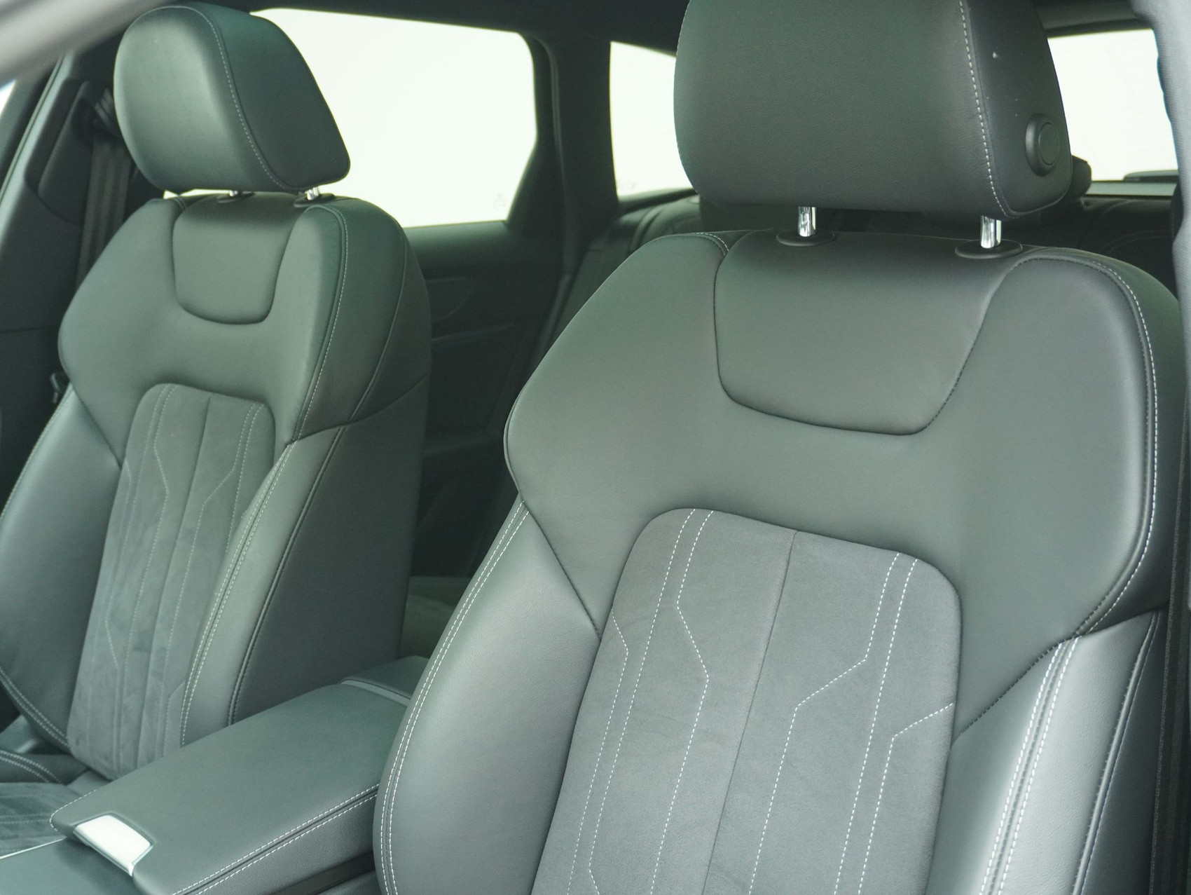 AUDI A6 Avant 45 TFSI S Line quattro S-Tronic **Audi Werksgarantie bis 02/2030**