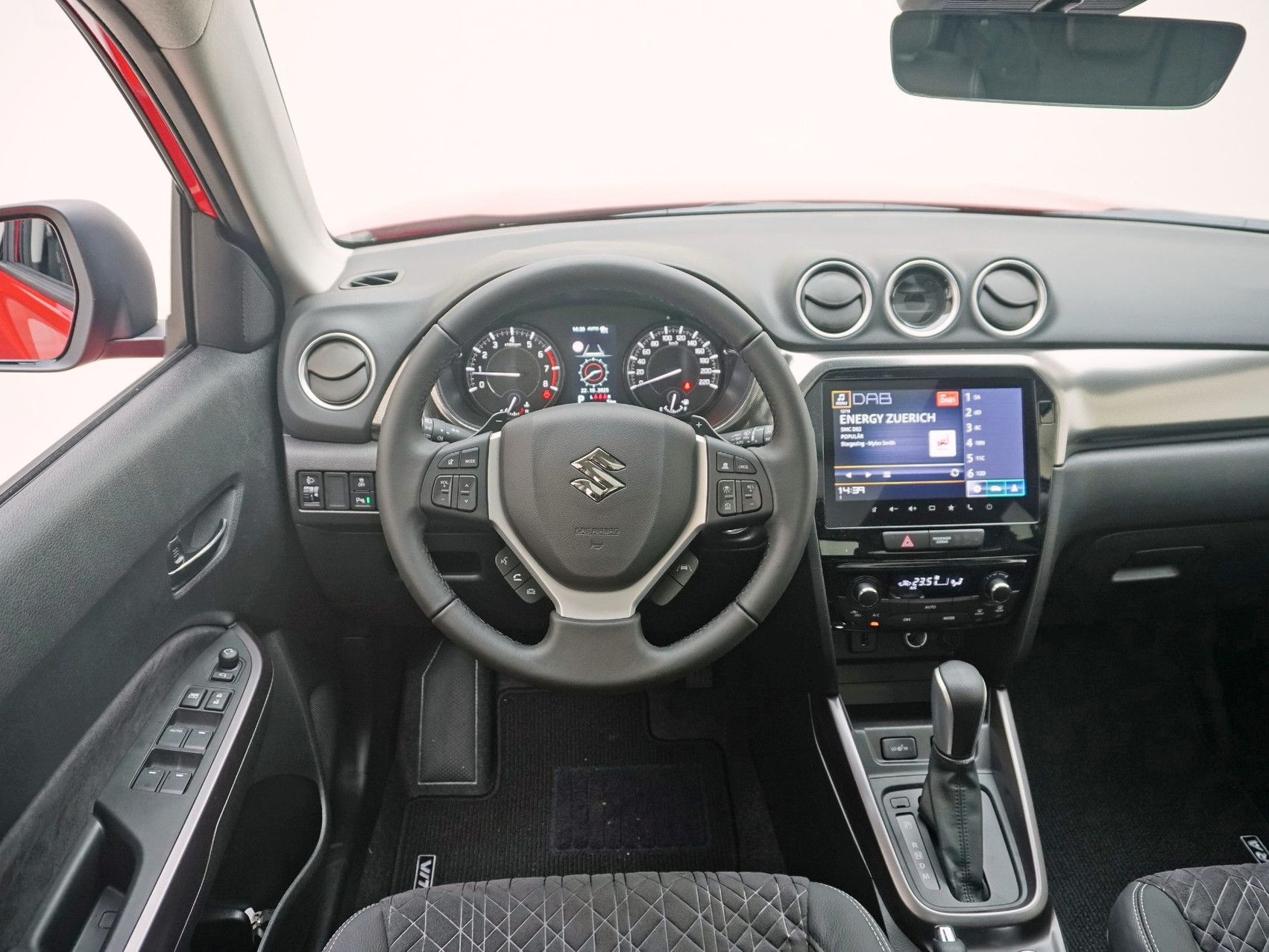 SUZUKI Vitara 1.4 T Compact Top Hybrid 4×4