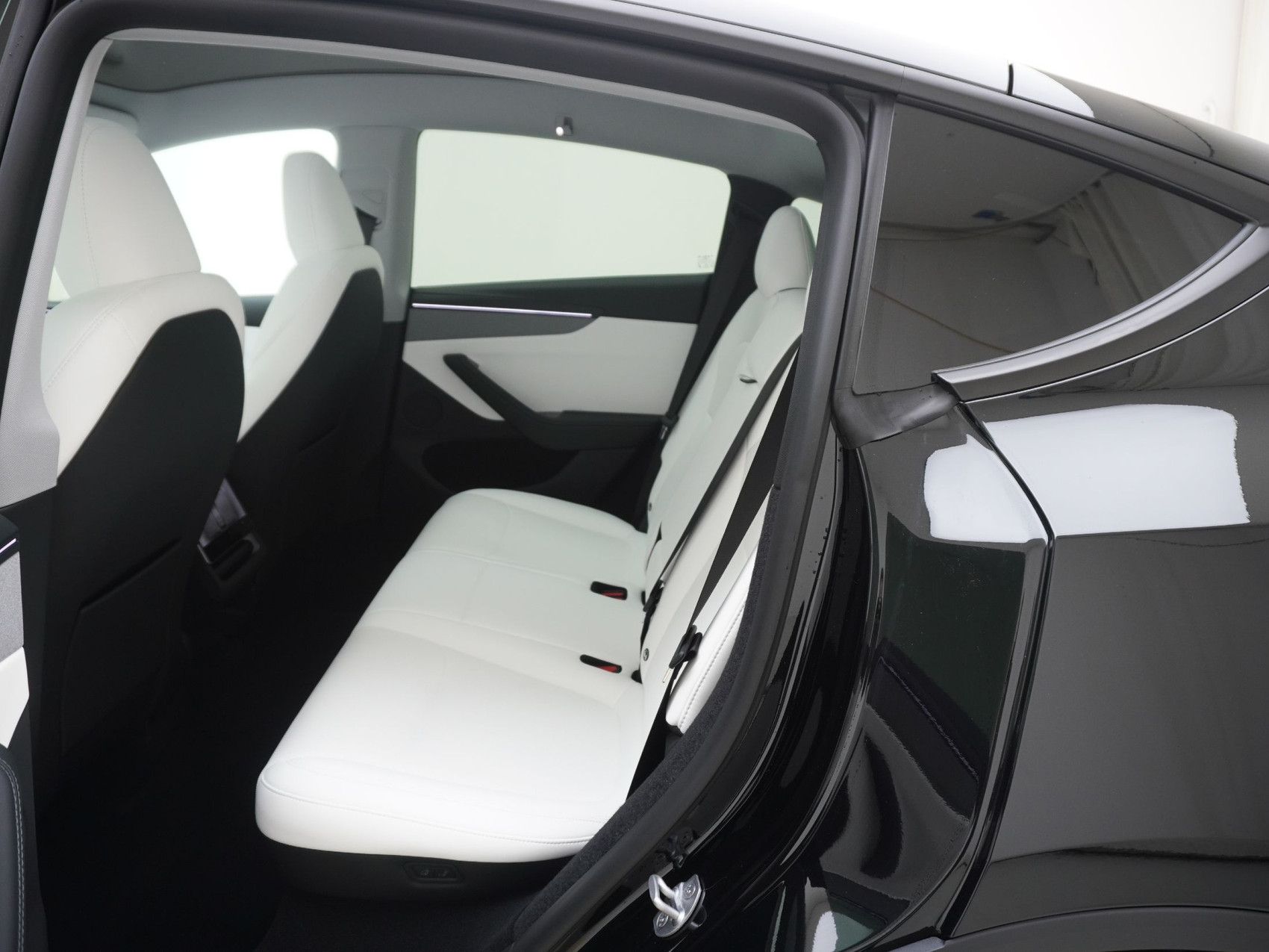 TESLA Model Y Premium AWD