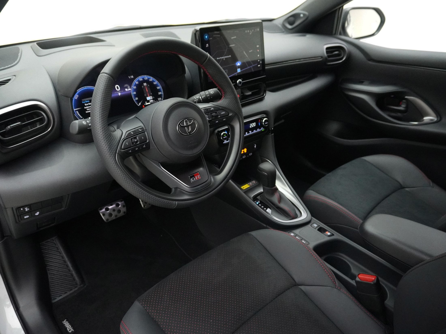 TOYOTA Yaris 1.5 VVT-i HSD GR Sport **  130 PS **