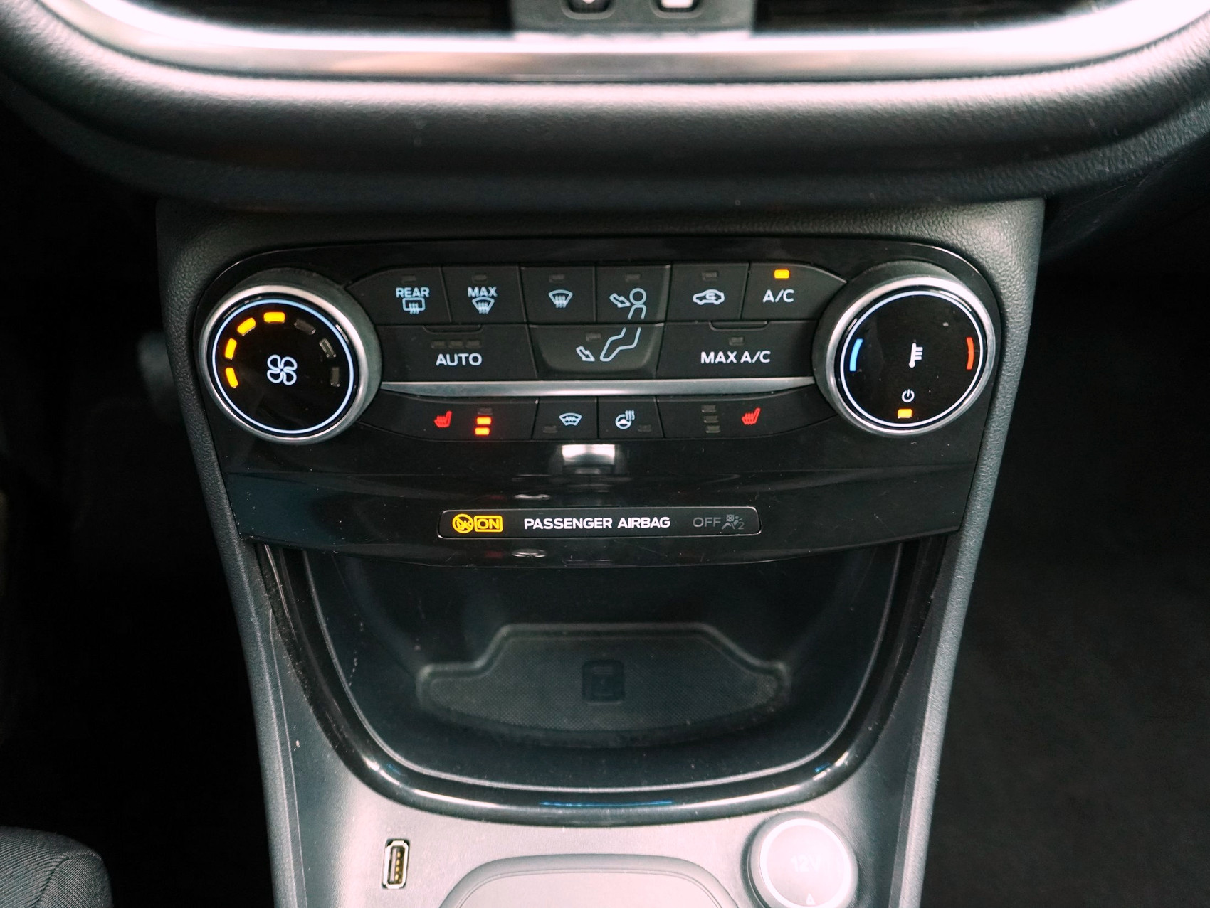 FORD Puma 1.0 EcoB Titanium