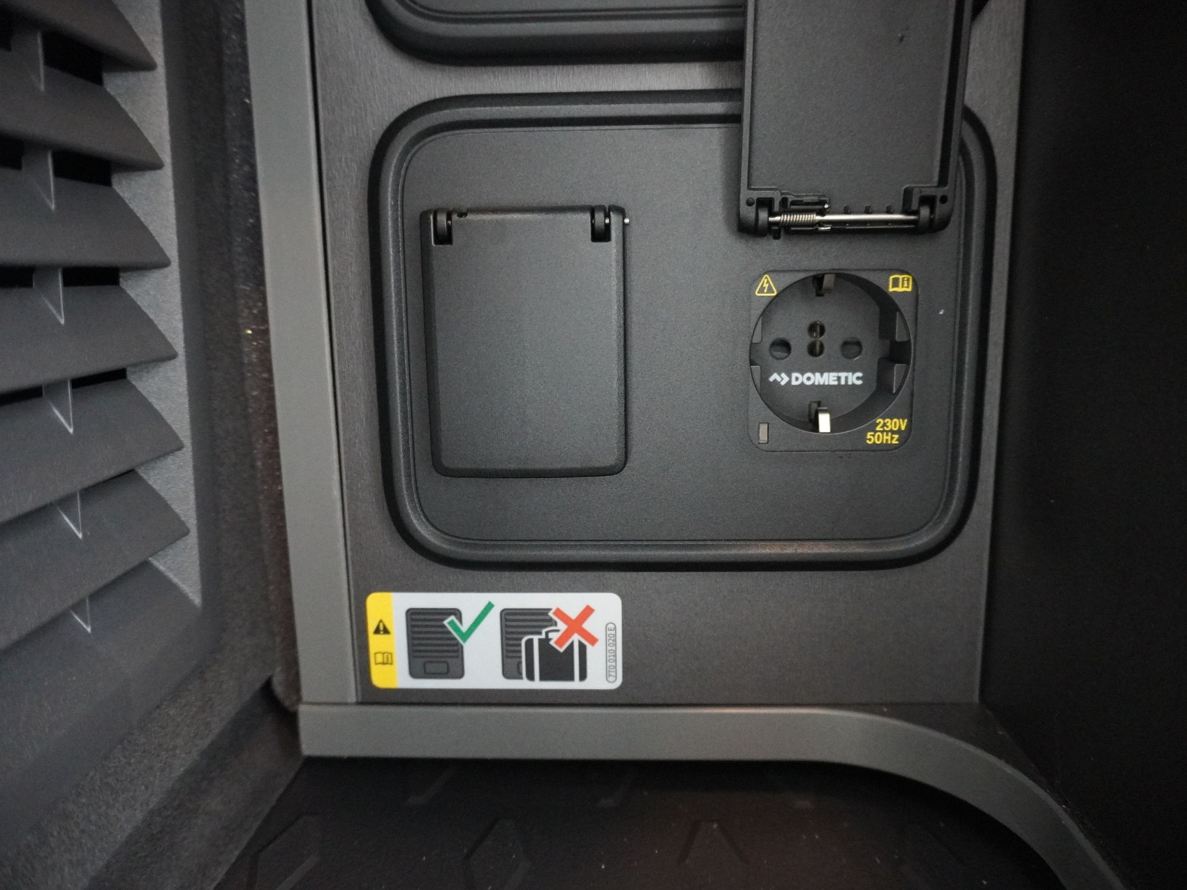 VW California 1.5 TSI eHybrid Beach Camper DSG