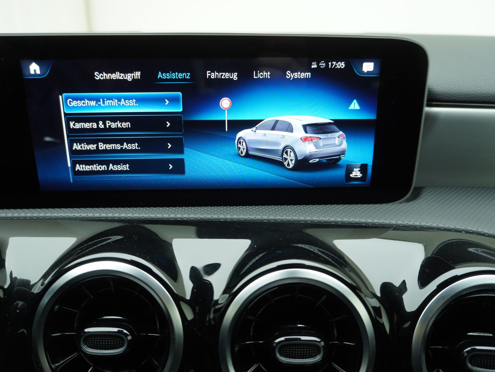 MERCEDES-BENZ A-Klasse A 200 AMG Line