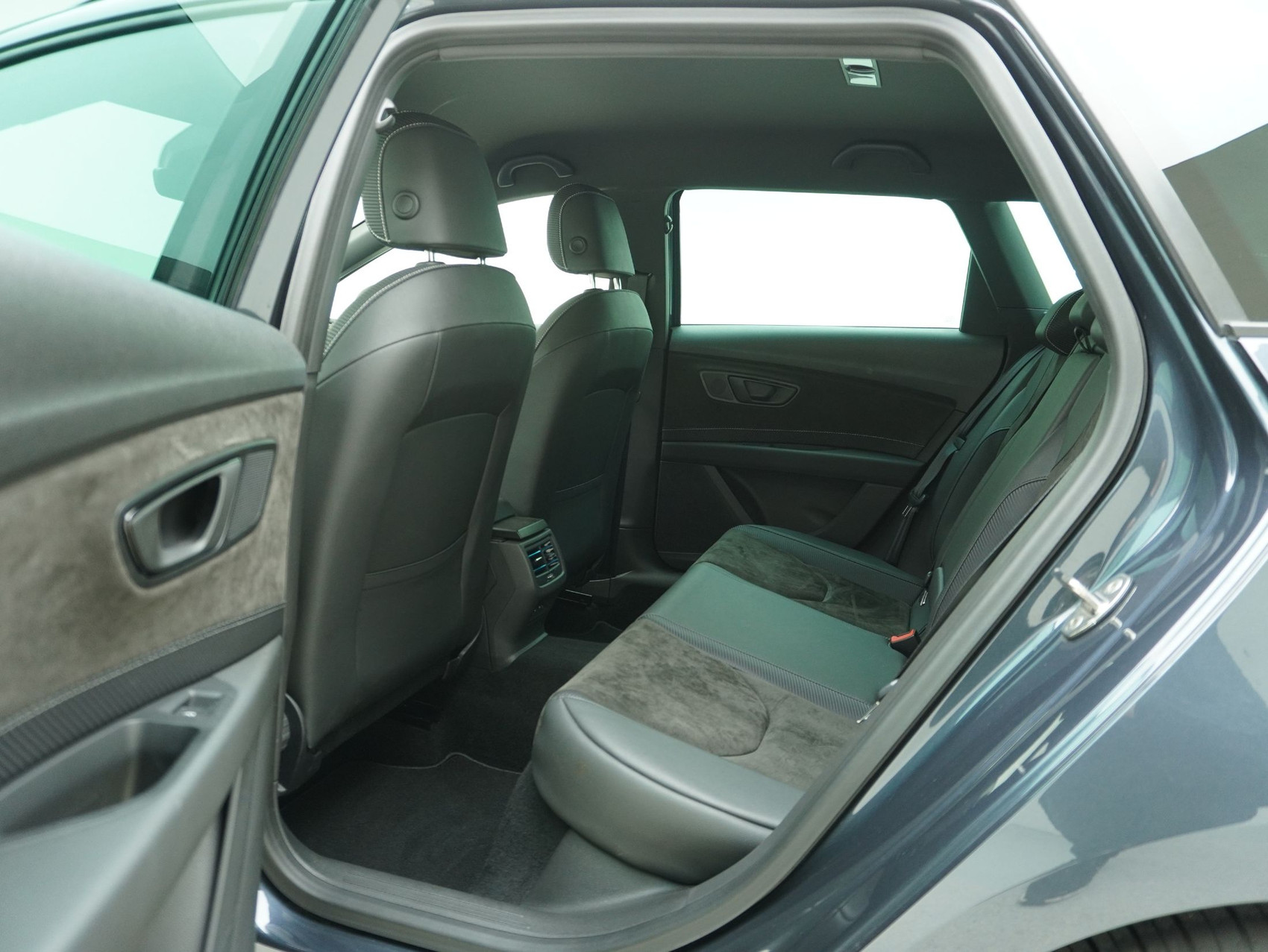 SEAT Leon ST 2.0 TSI DSG Cupra 4Drive