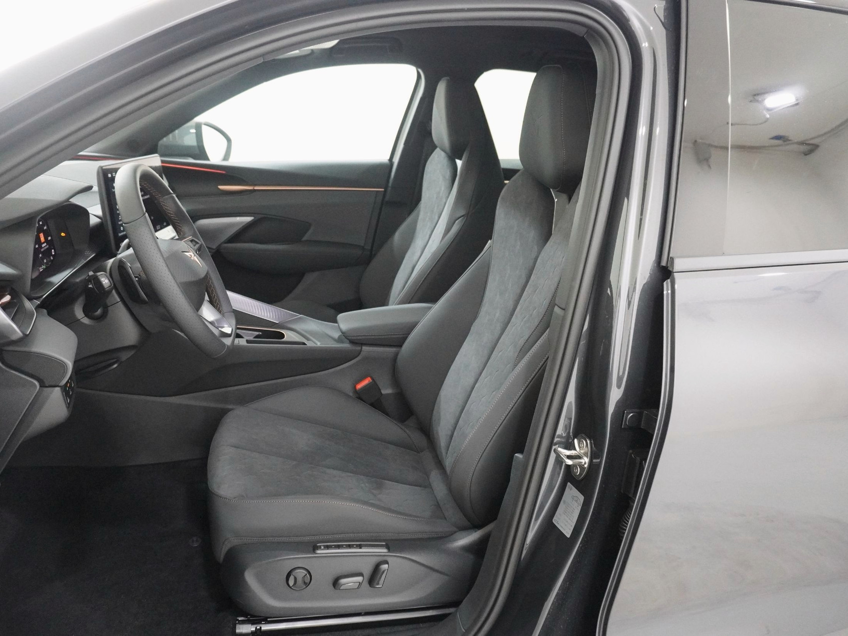 CUPRA Terramar 1.5 e-Plug-in-HYBRID VZ DSG