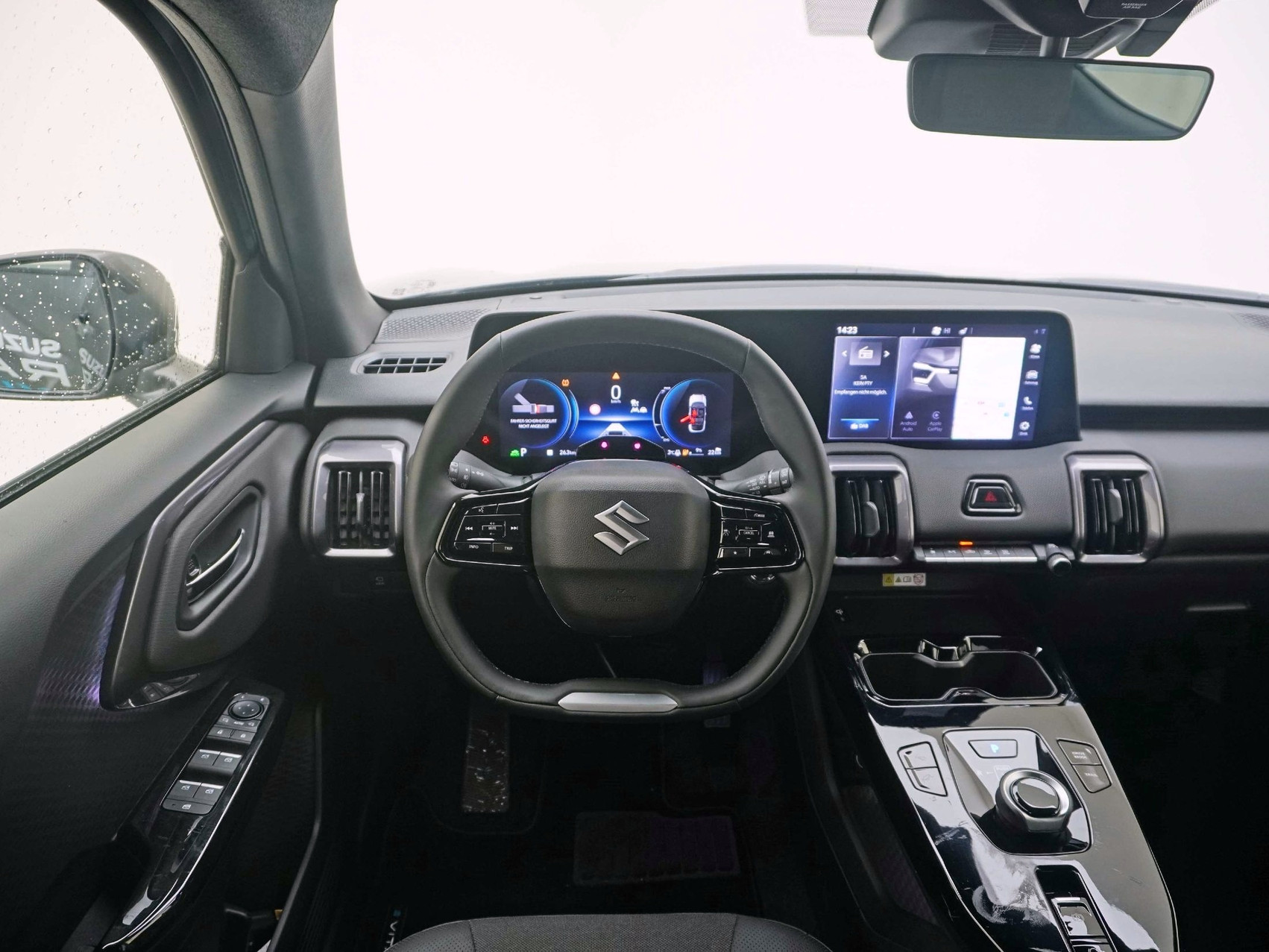 SUZUKI e Vitara Compact Top 4×4