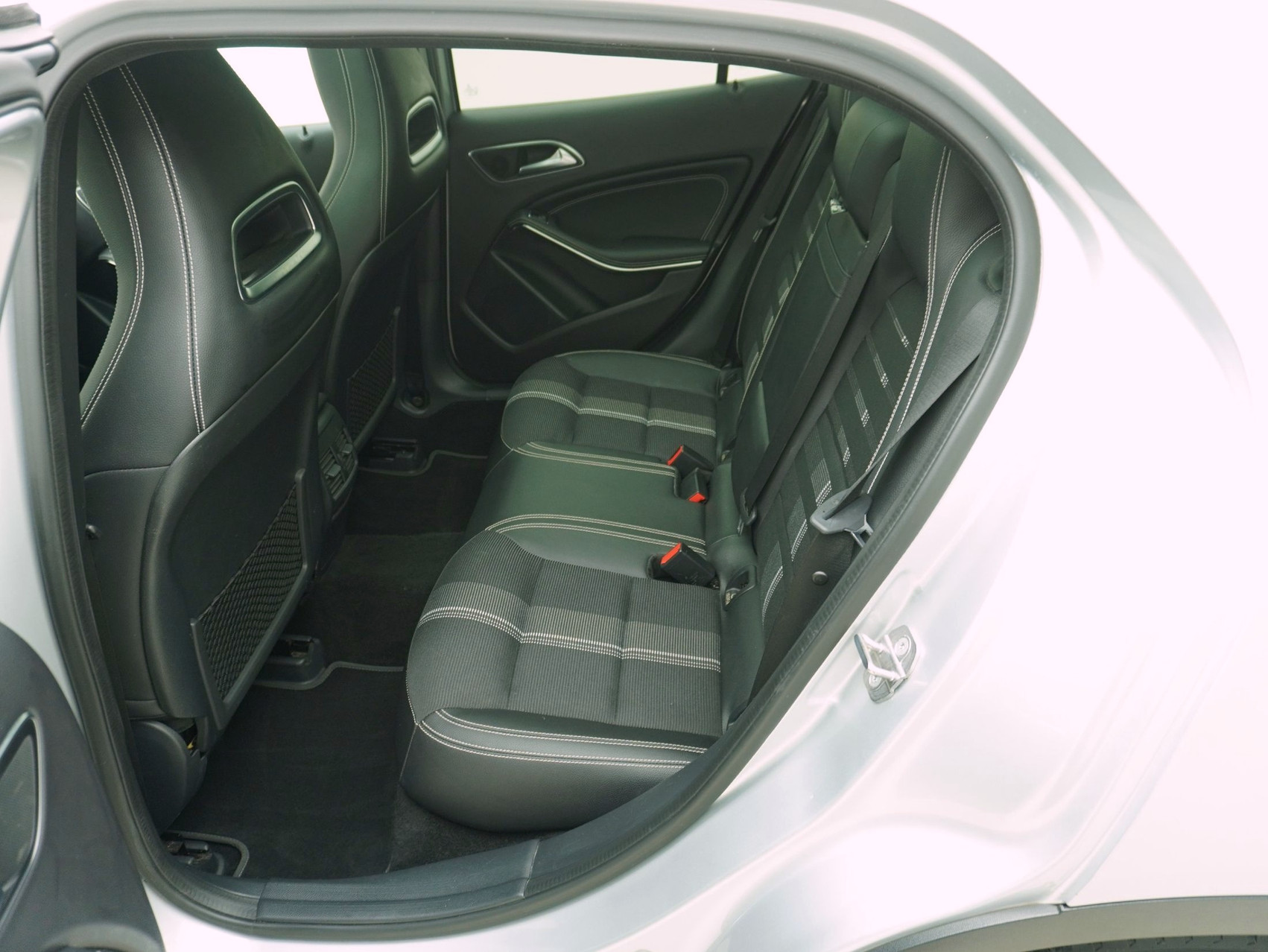 MERCEDES-BENZ GLA-Klasse GLA 200 Urban