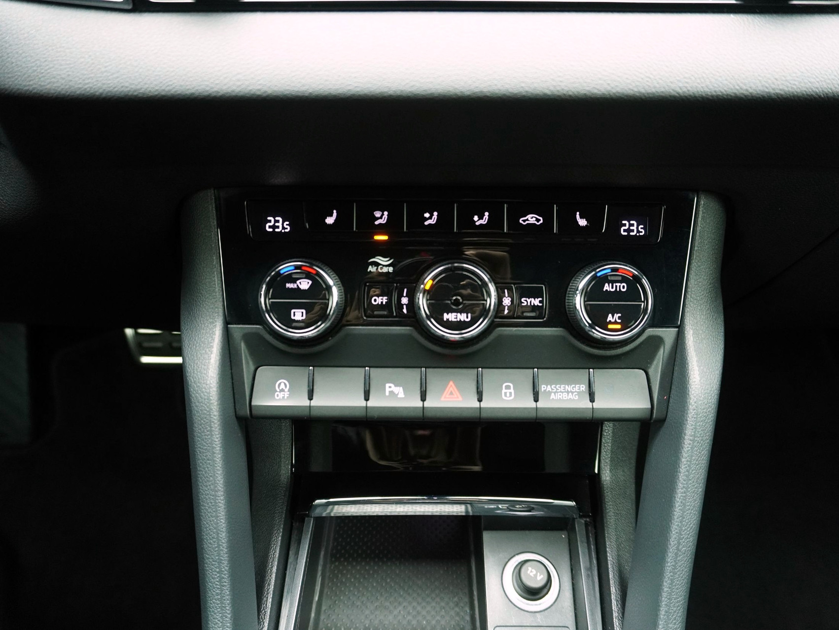 SKODA Karoq 2.0 TSI DSG Sport Line 4×4