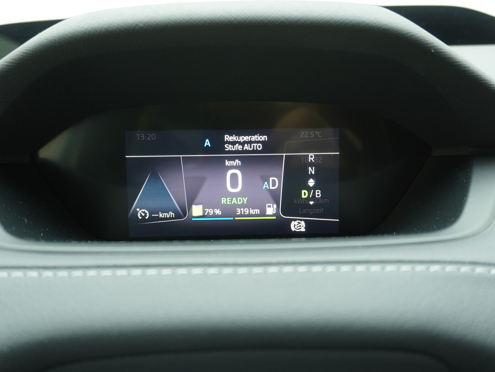 SKODA Enyaq iV 80x Sport Line