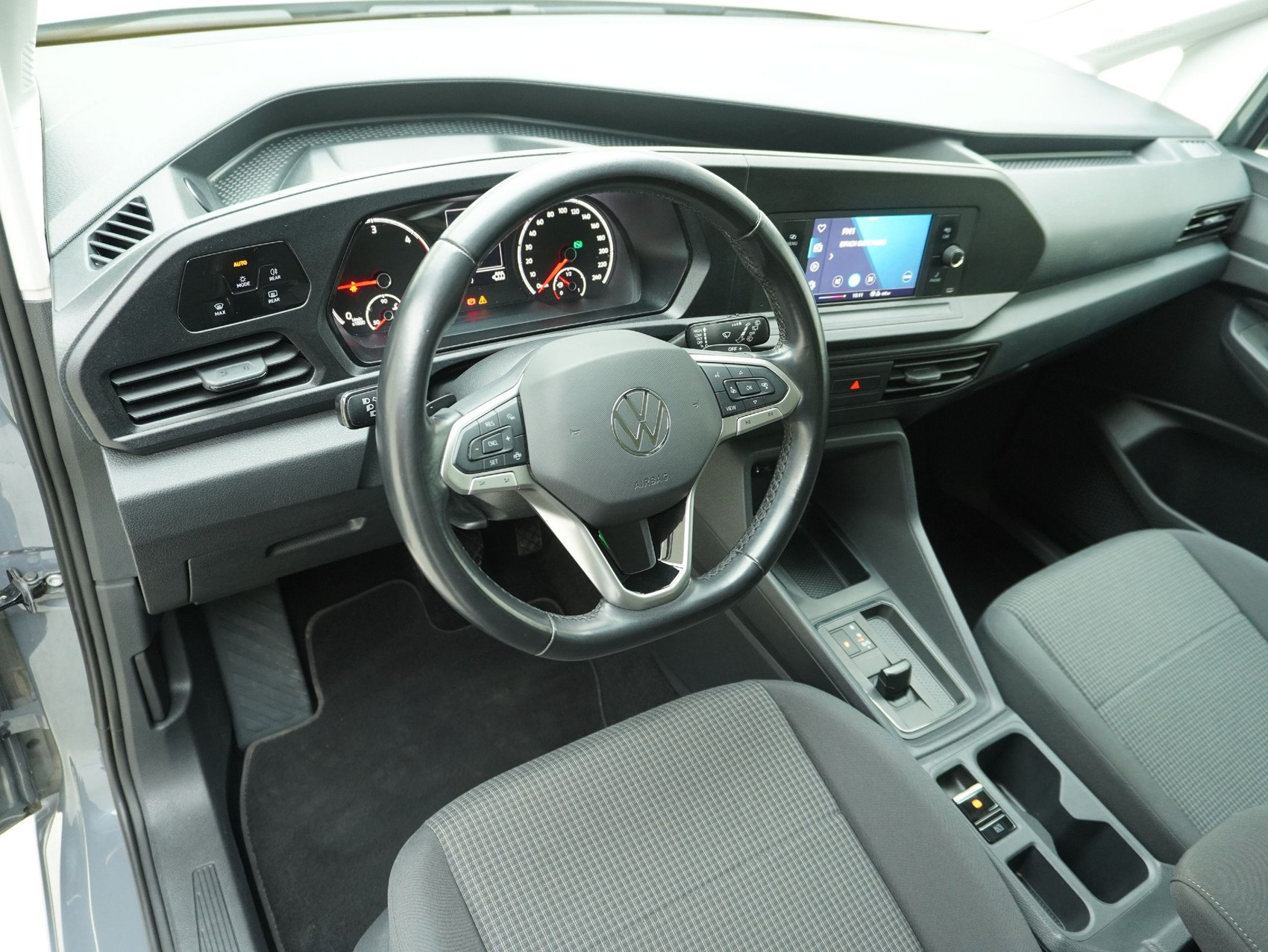 VW Caddy 2.0 TDI DSG Liberty